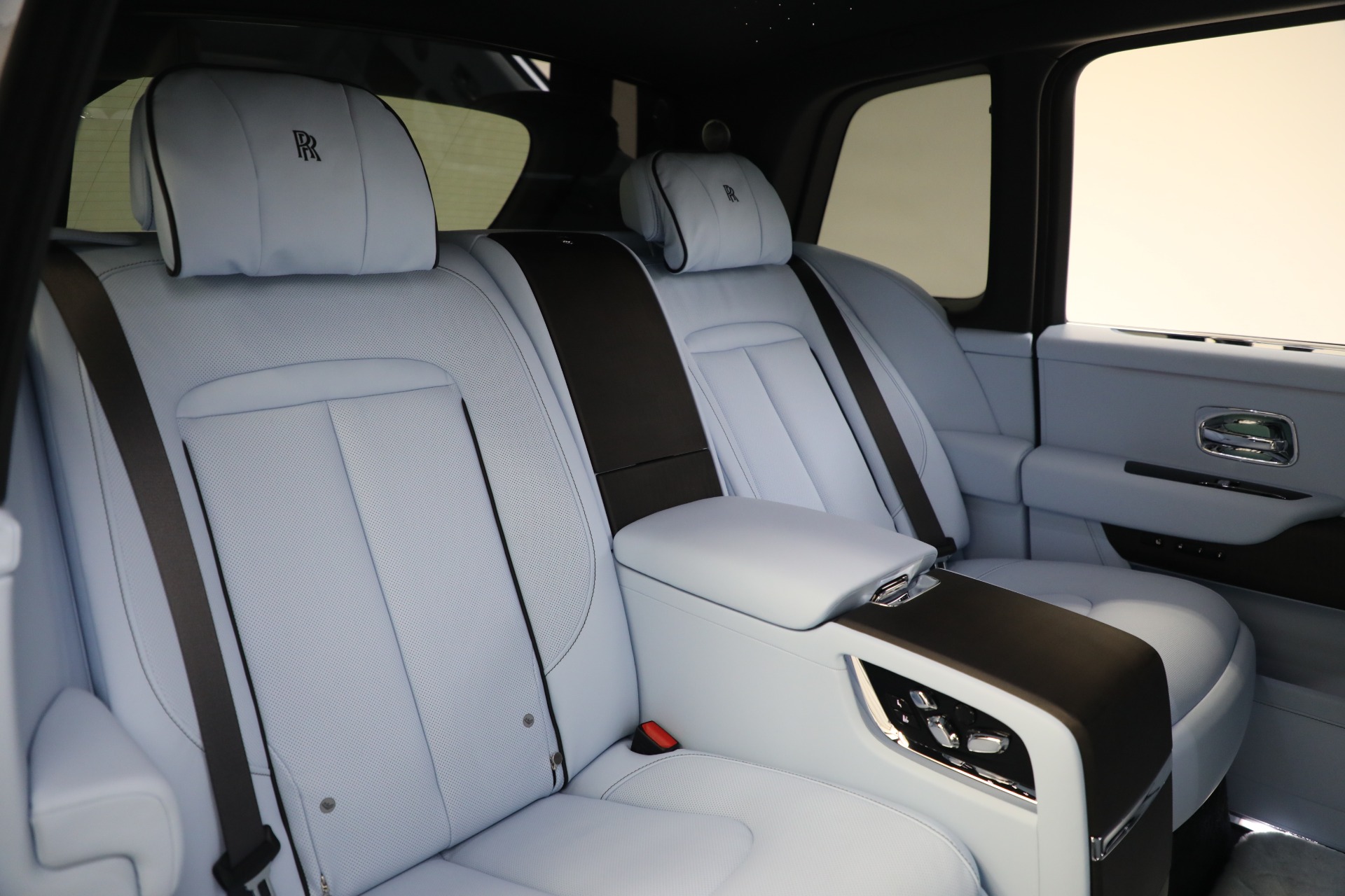 New-2023-Rolls-Royce-Cullinan