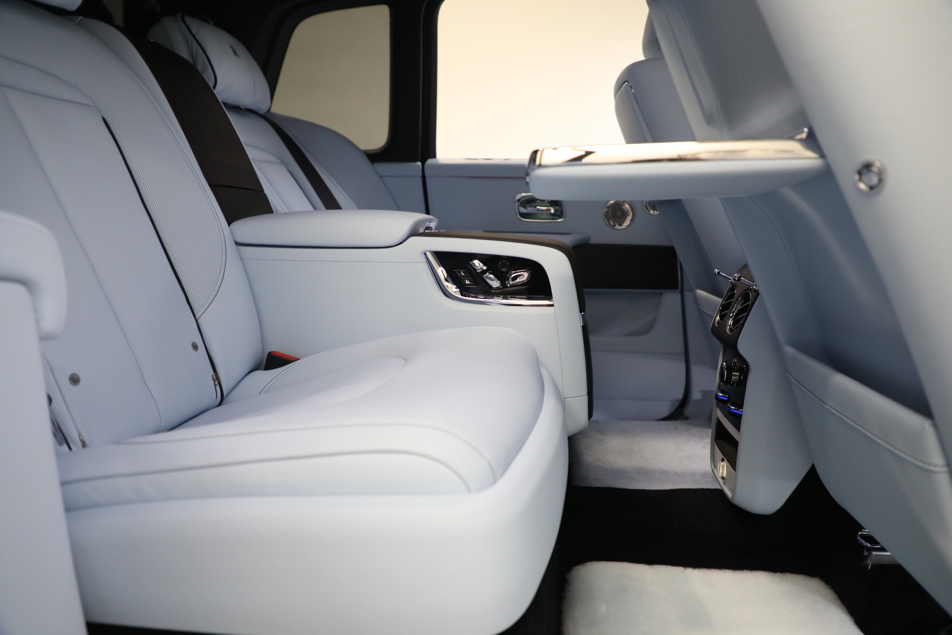 New-2023-Rolls-Royce-Cullinan