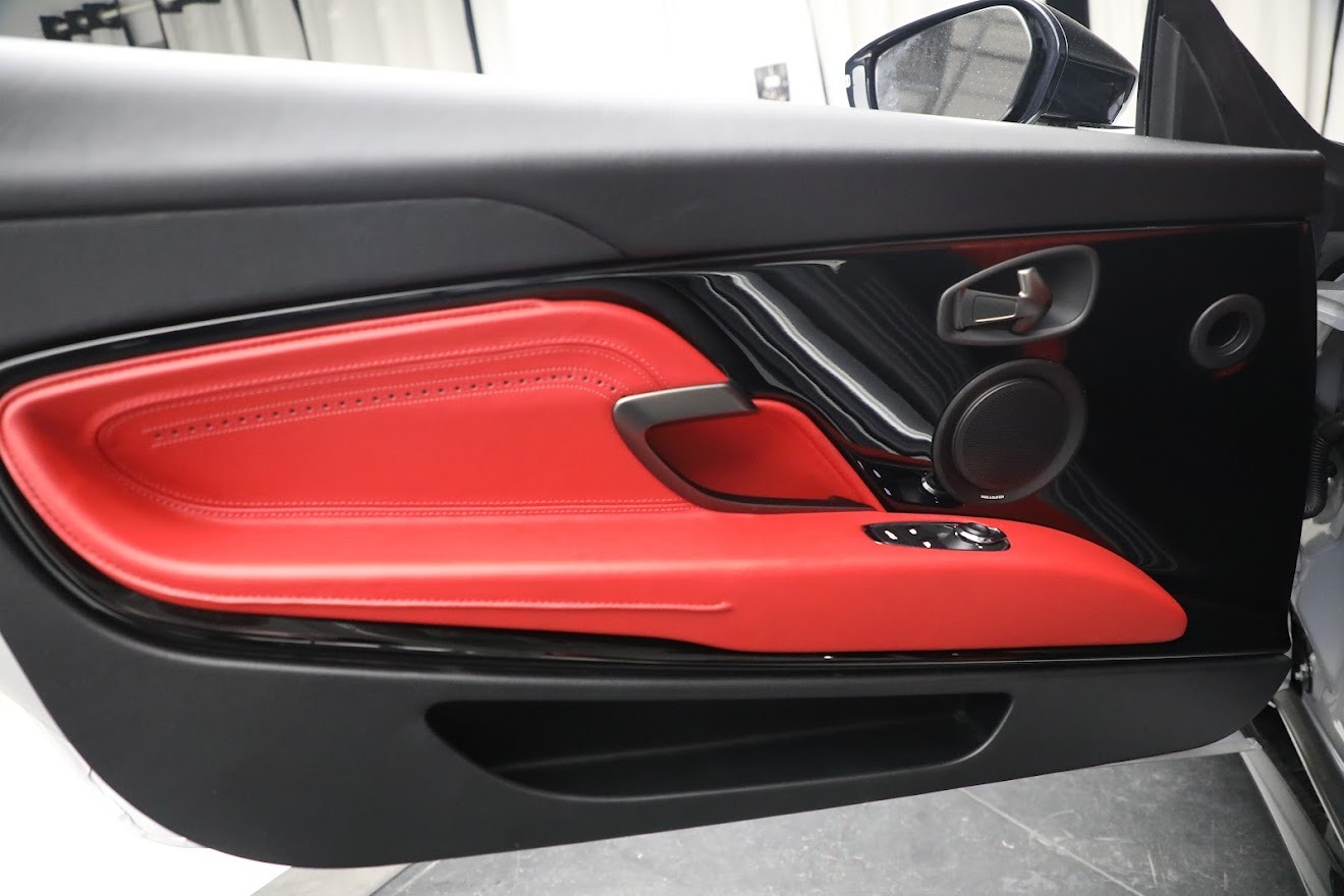 Used-2019-Aston-Martin-DB11-Volante