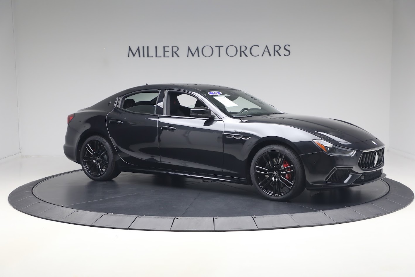 Used-2023-Maserati-Ghibli-Modena-Q4
