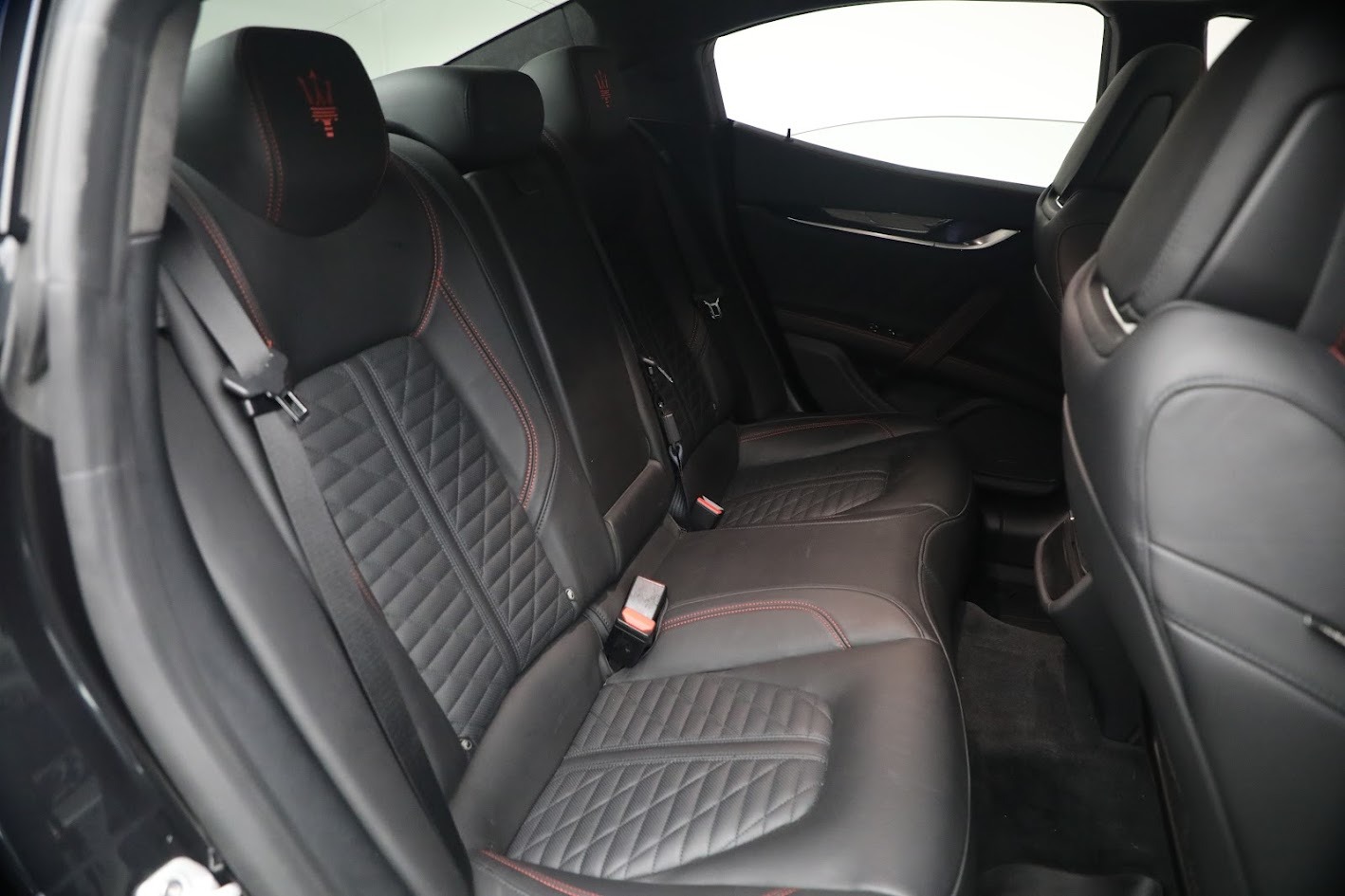 Used-2023-Maserati-Ghibli-Modena-Q4