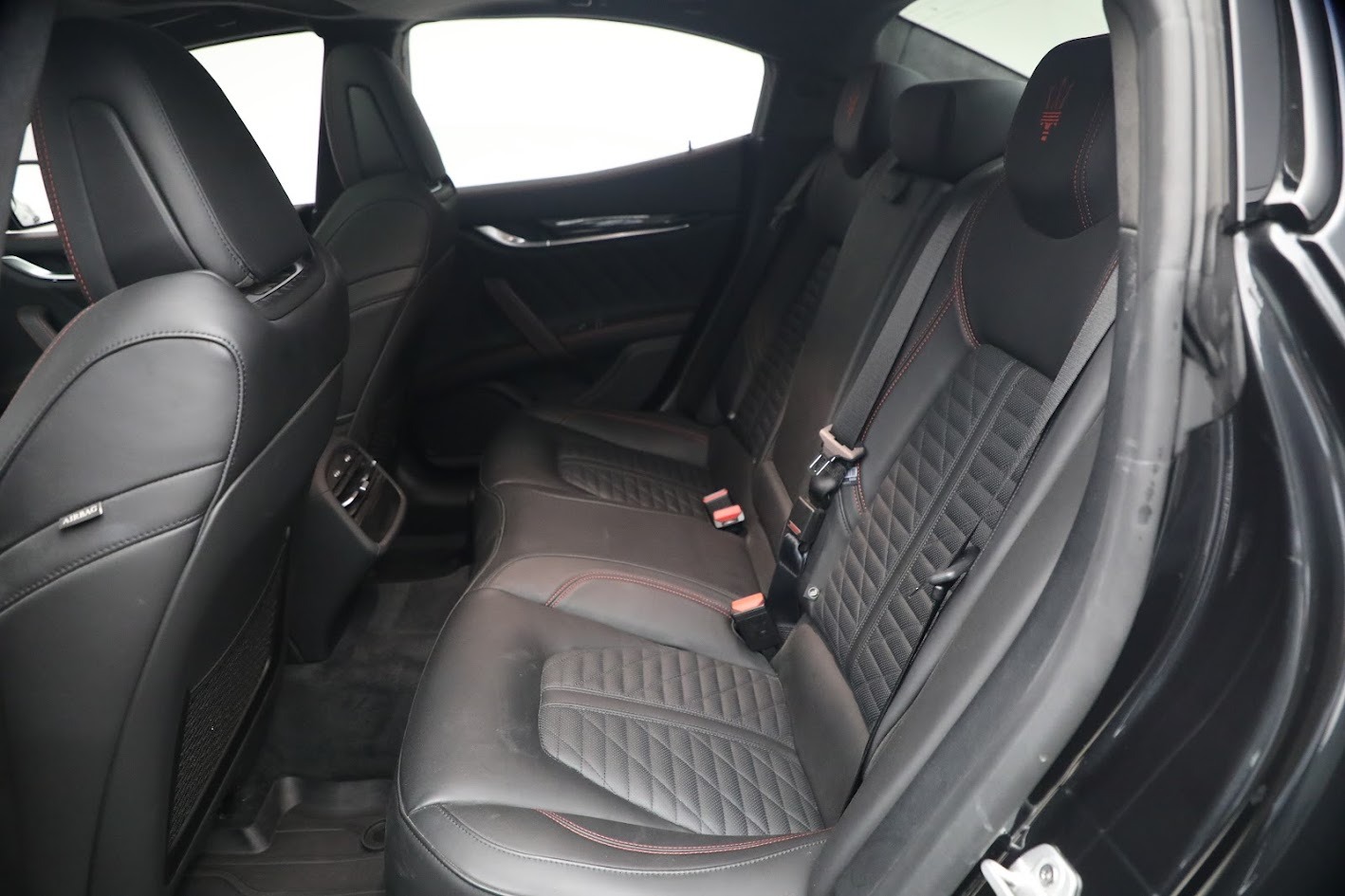 Used-2023-Maserati-Ghibli-Modena-Q4