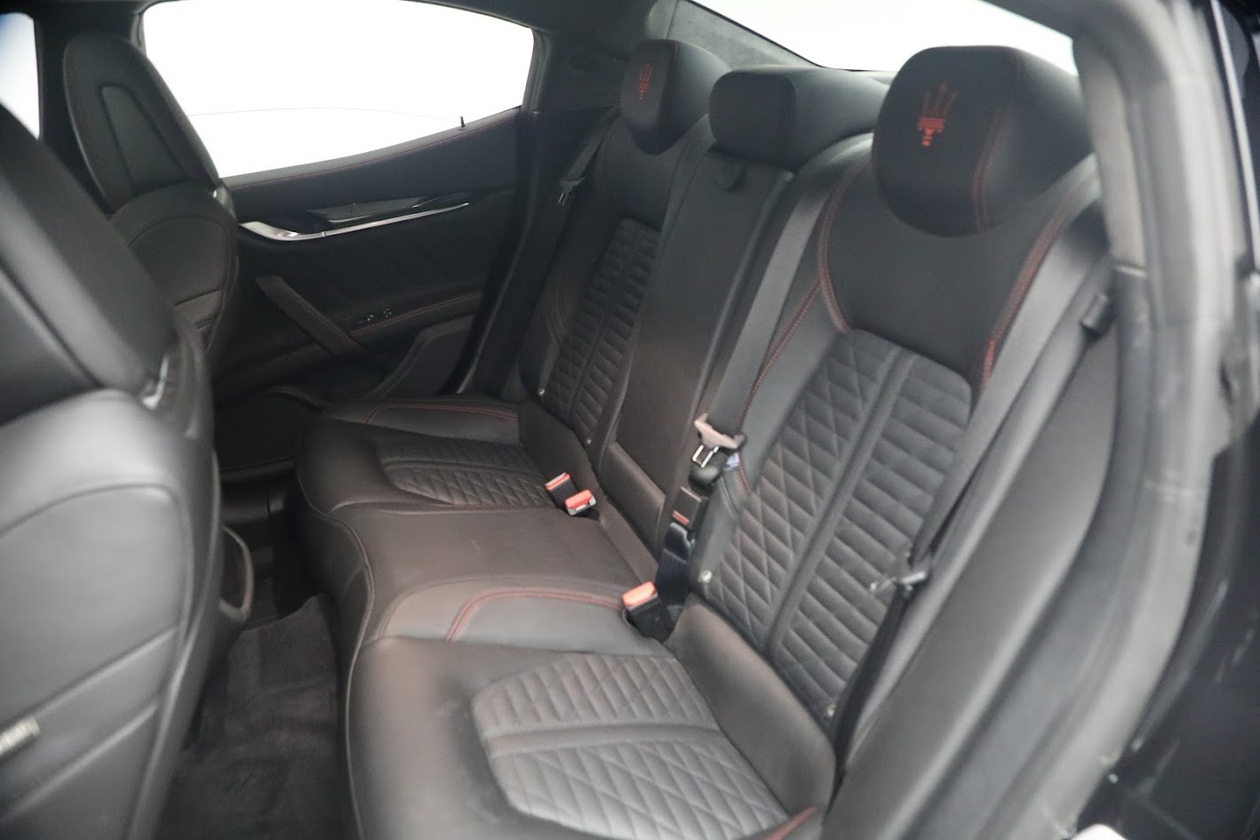 Used-2023-Maserati-Ghibli-Modena-Q4