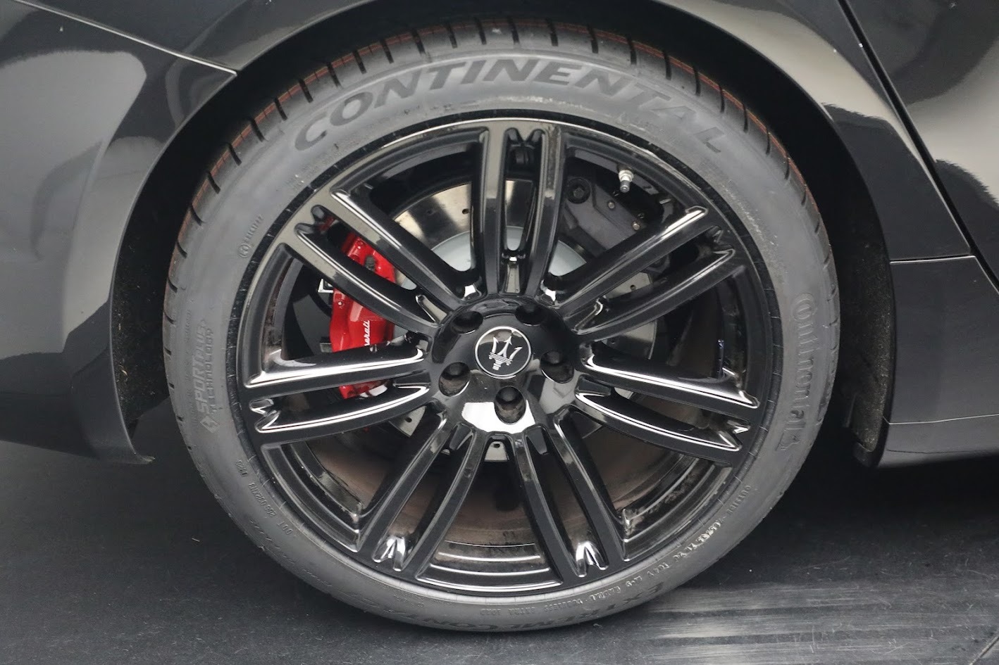 Used-2023-Maserati-Ghibli-Modena-Q4