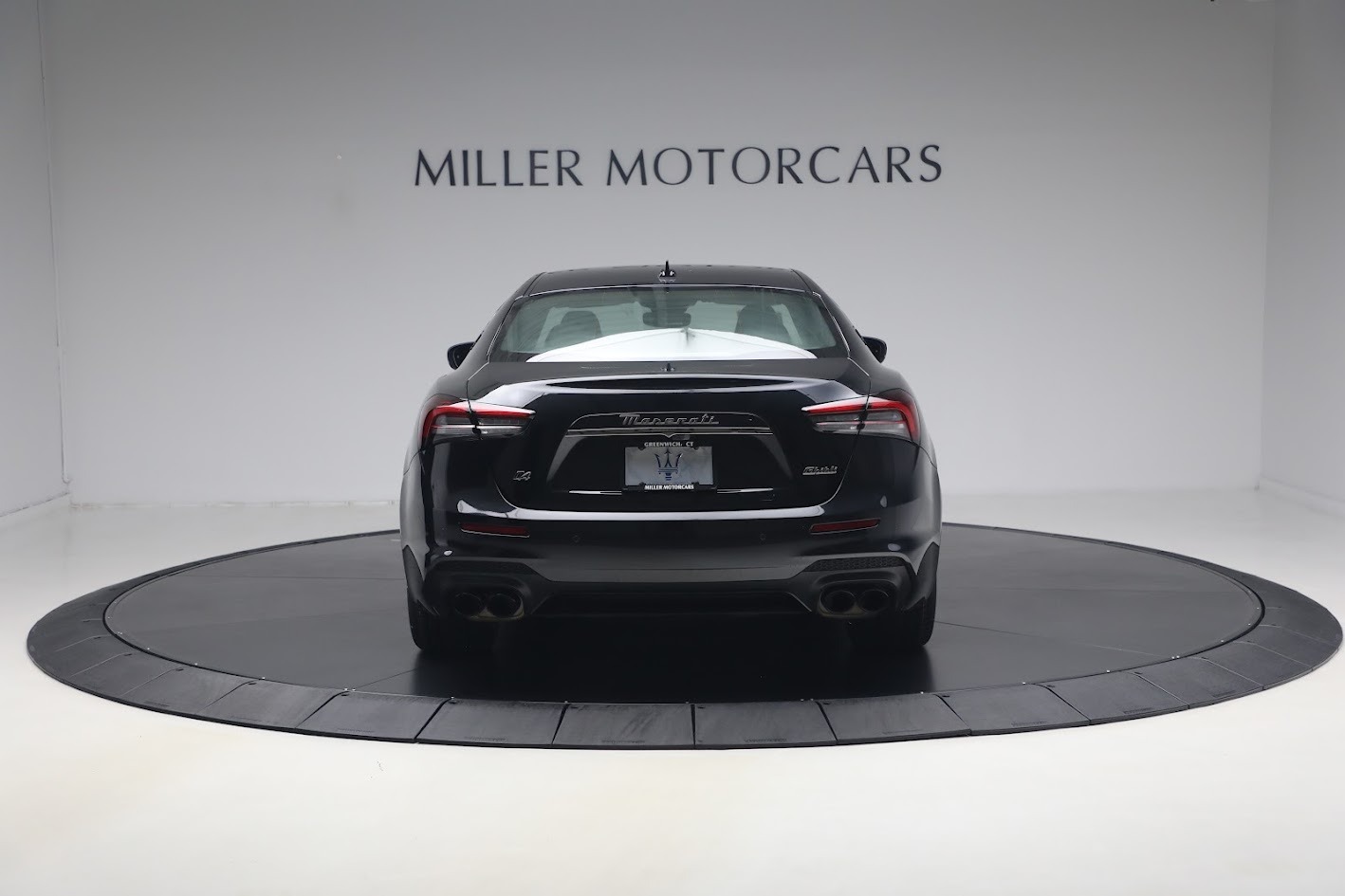 Used-2023-Maserati-Ghibli-Modena-Q4