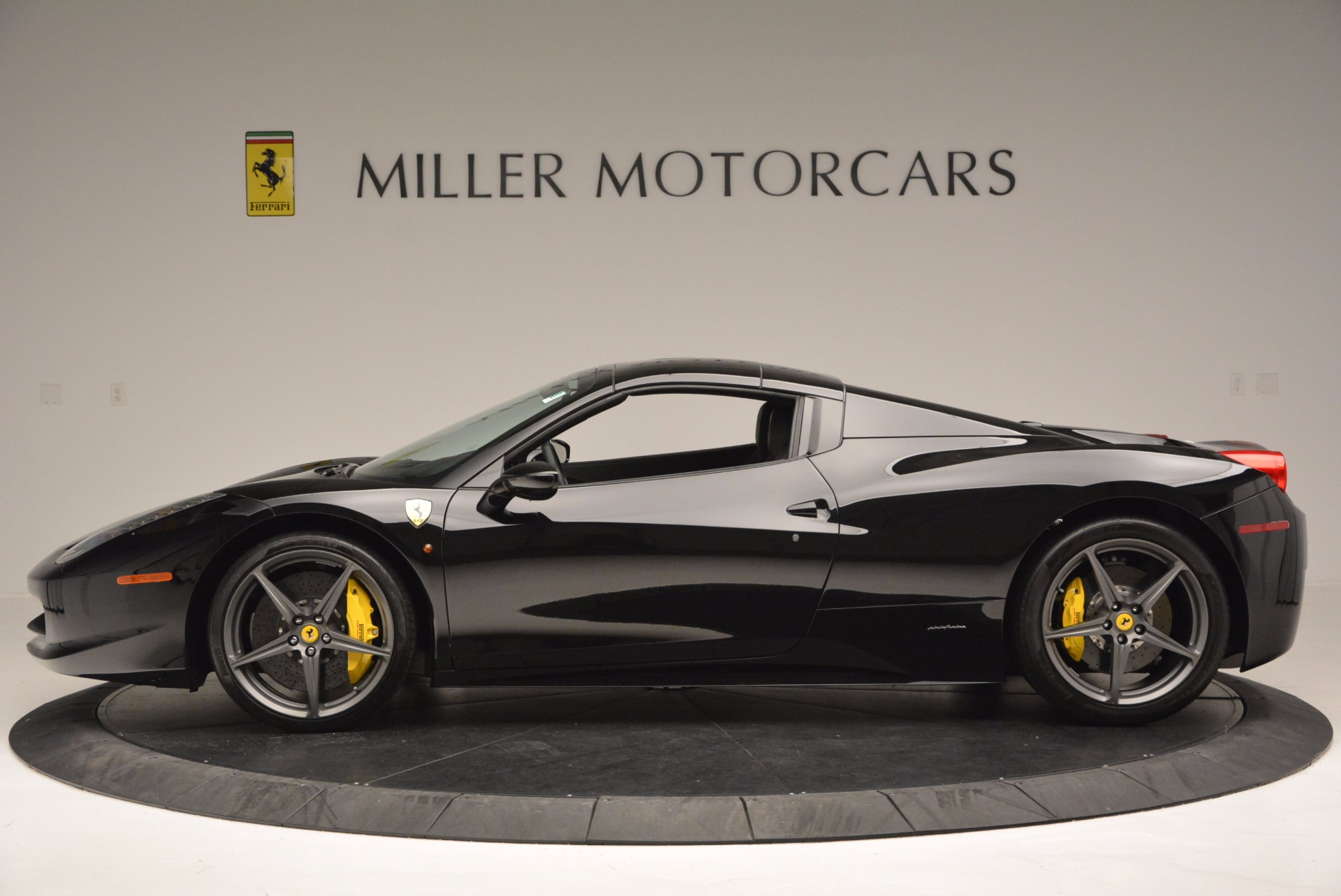 Used-2014-Ferrari-458-Spider