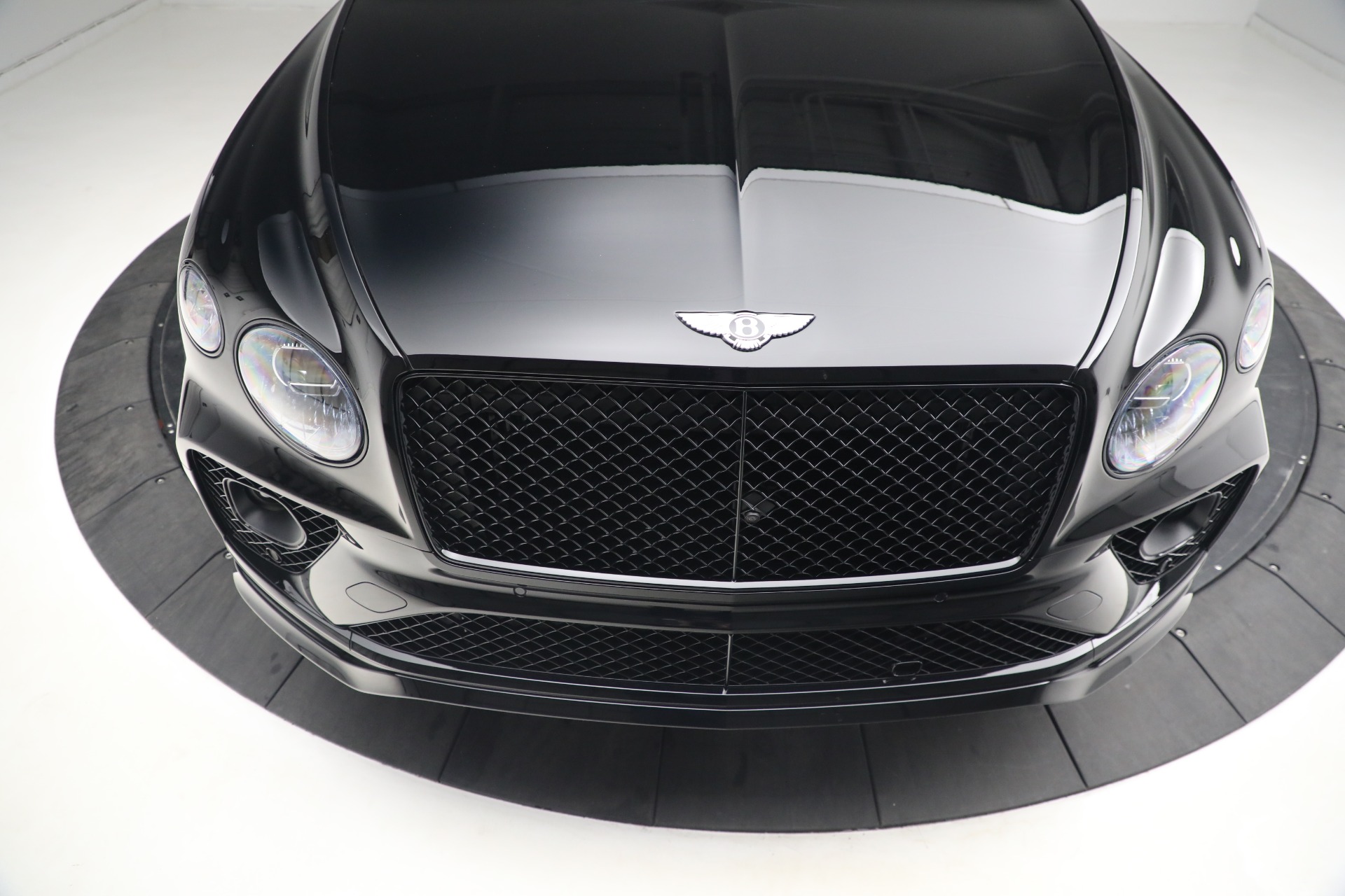 New-2023-Bentley-Bentayga-S-V8