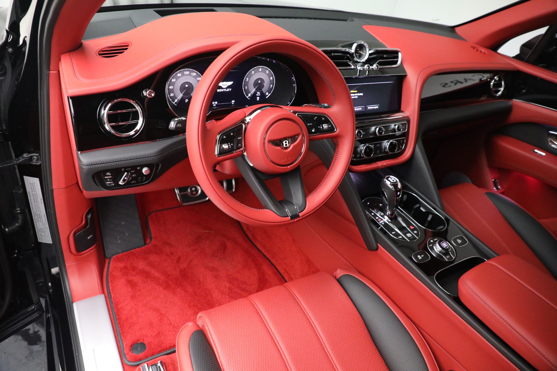 New-2023-Bentley-Bentayga-S-V8