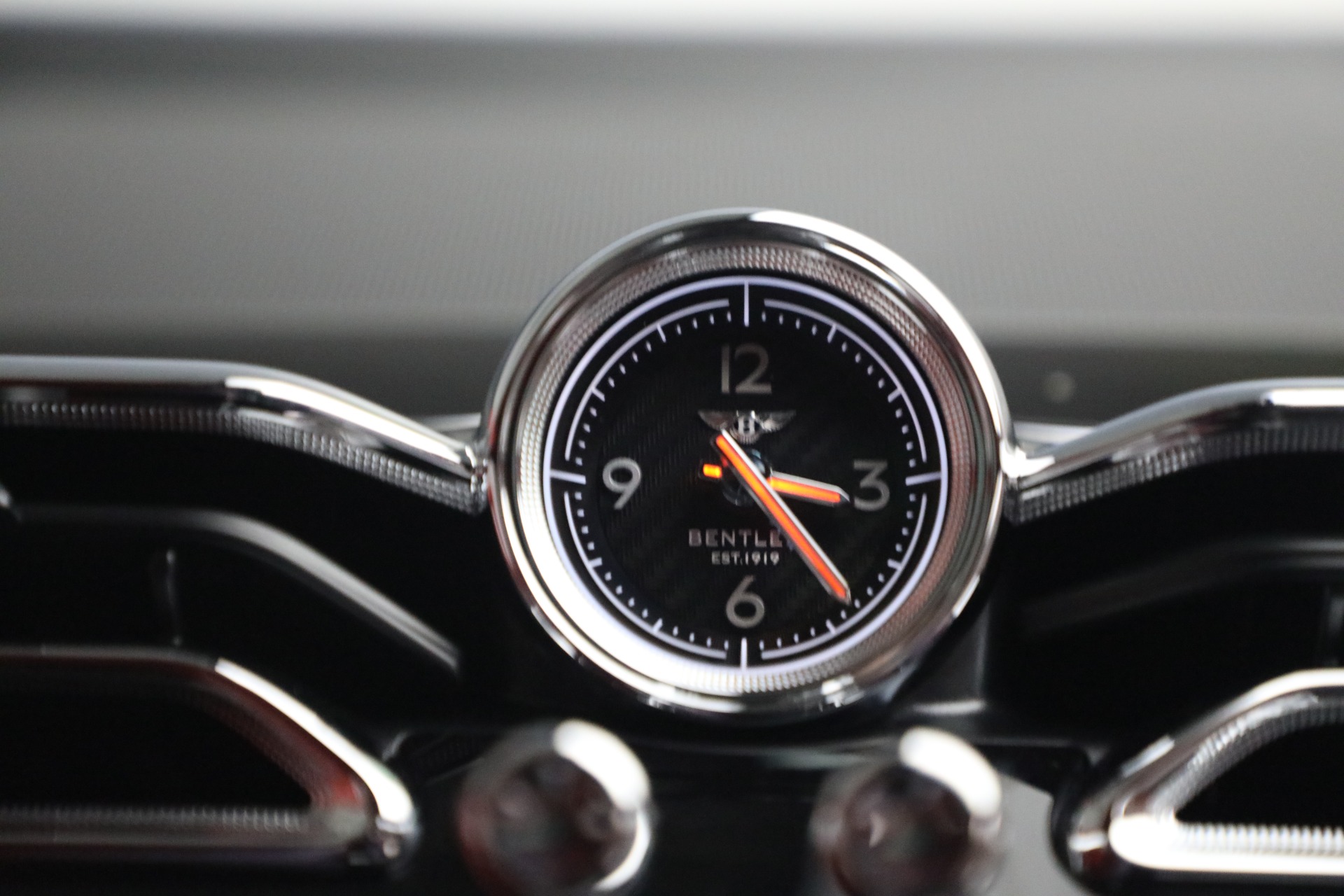 New-2023-Bentley-Bentayga-S-V8