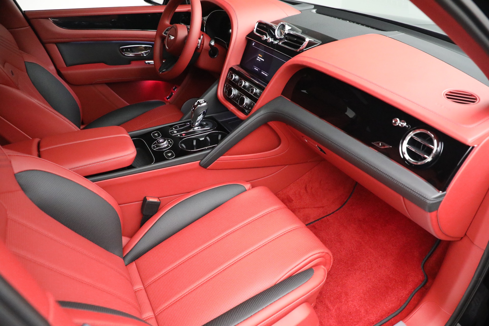 New-2023-Bentley-Bentayga-S-V8