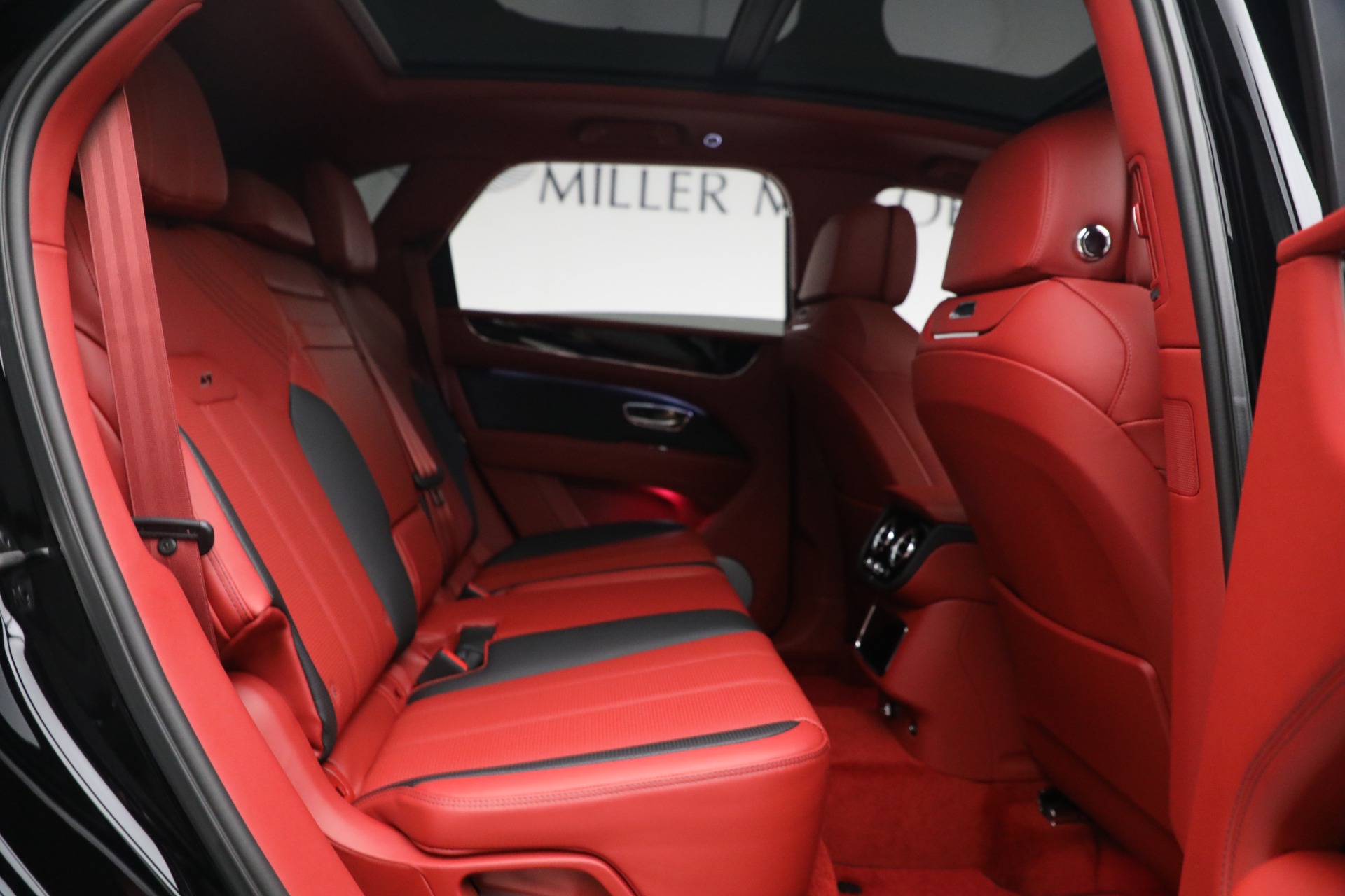 New-2023-Bentley-Bentayga-S-V8