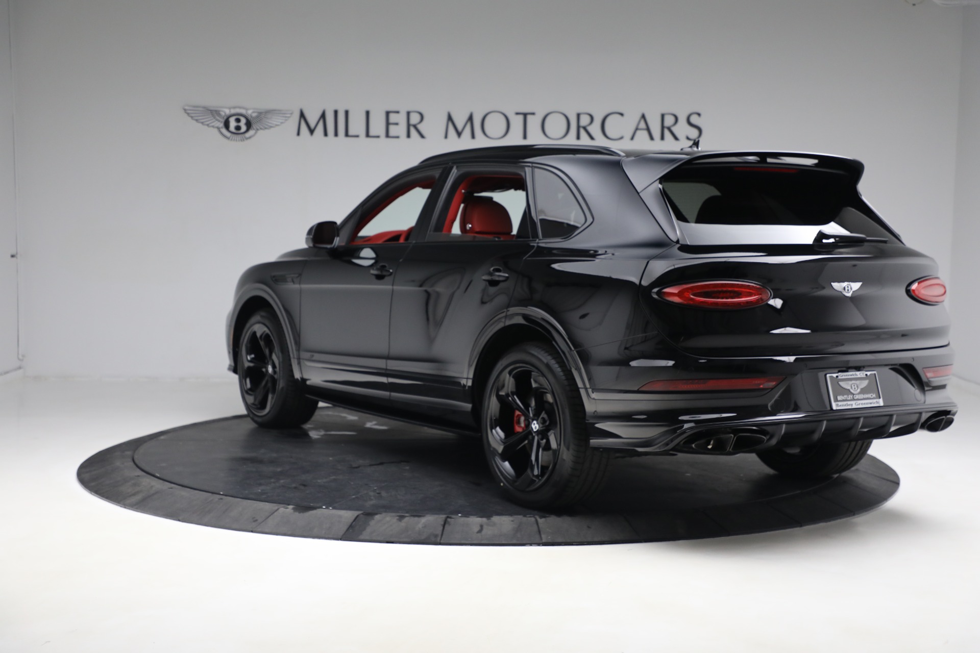 New-2023-Bentley-Bentayga-S-V8