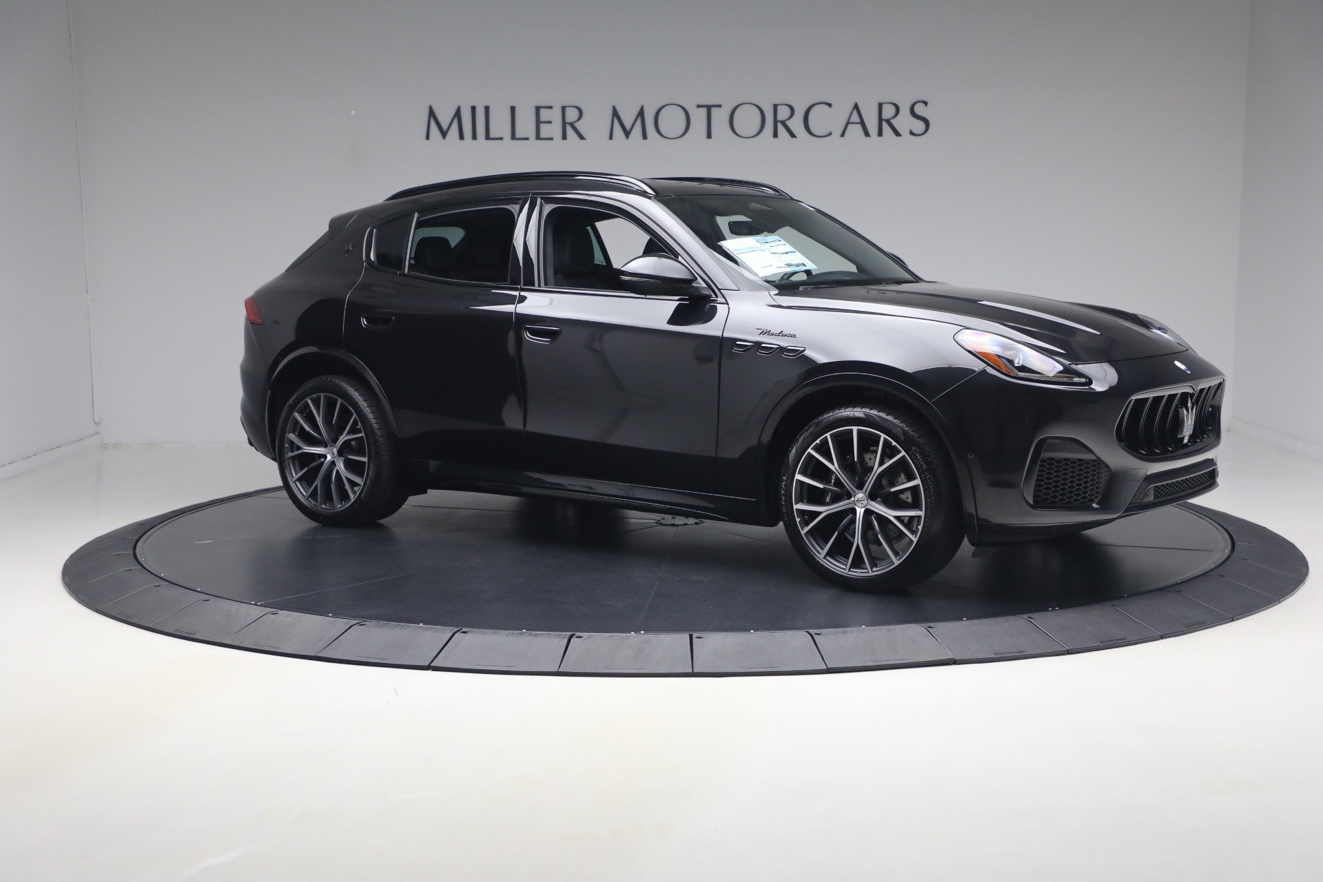 Used-2023-Maserati-Grecale-GT