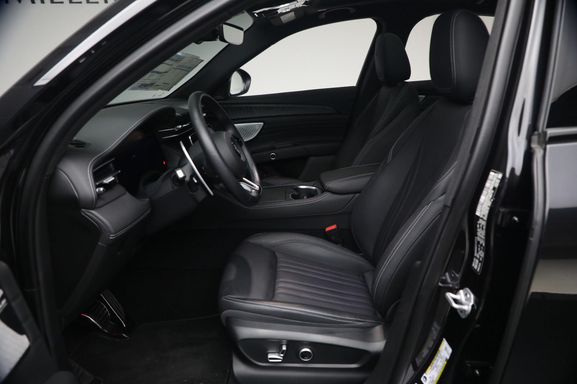 Used-2023-Maserati-Grecale-GT