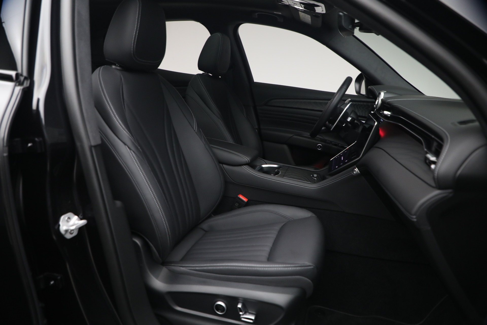 Used-2023-Maserati-Grecale-GT