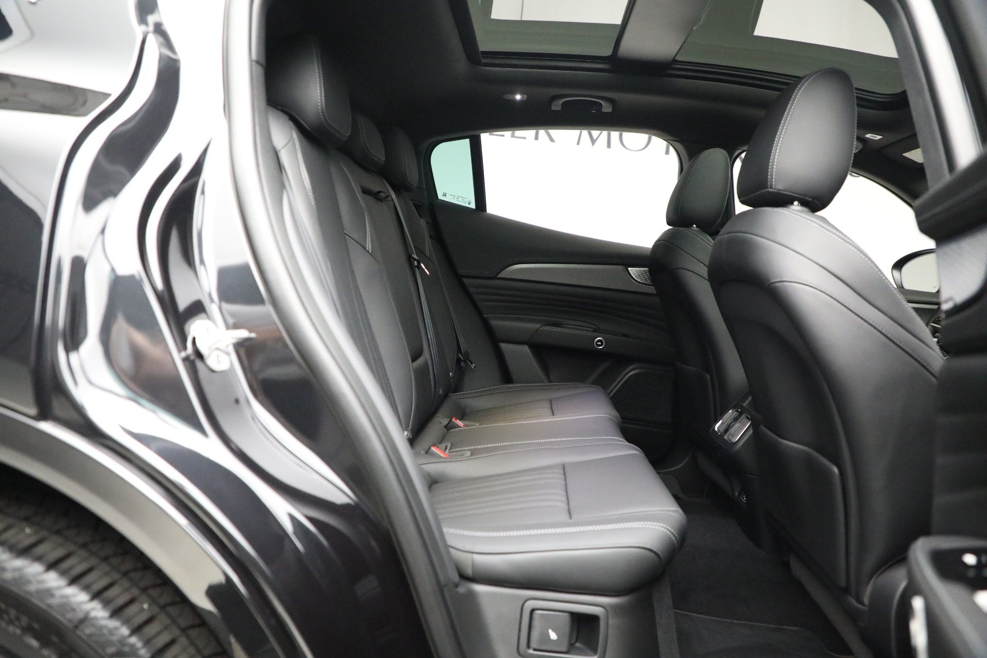 New-2023-Maserati-Grecale-GT