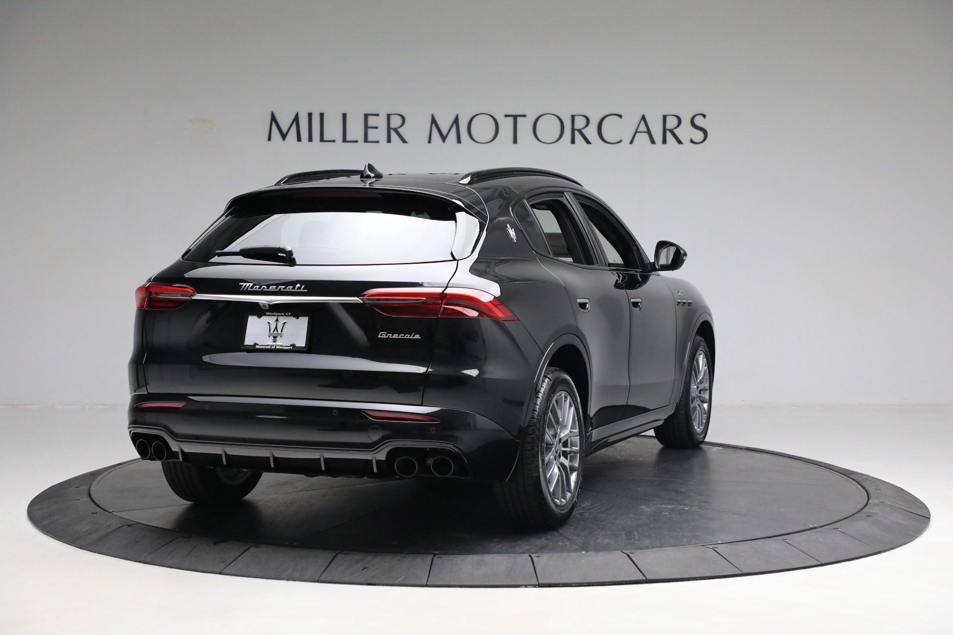 New-2023-Maserati-Grecale-GT