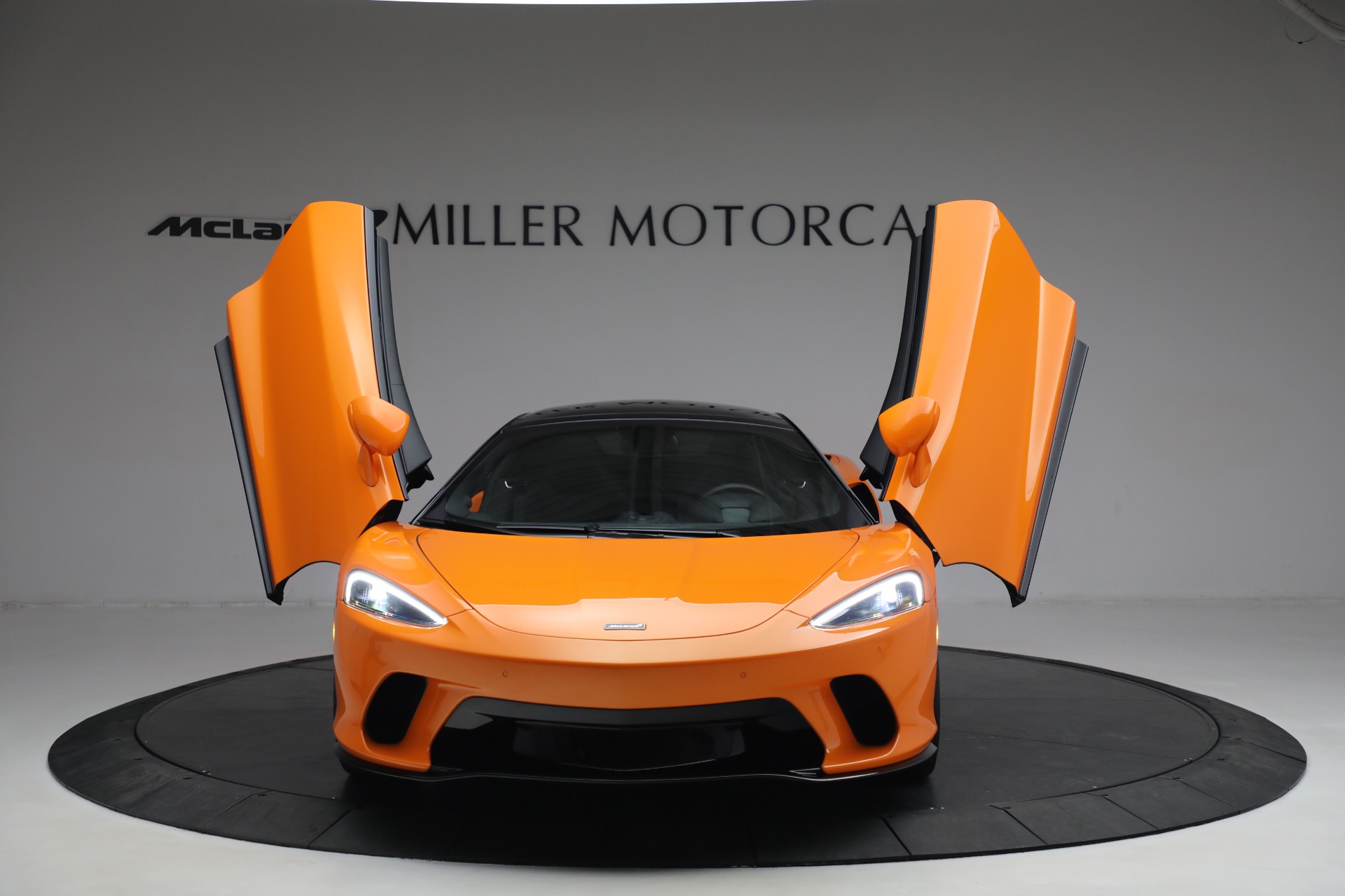 Used-2021-McLaren-GT-Luxe