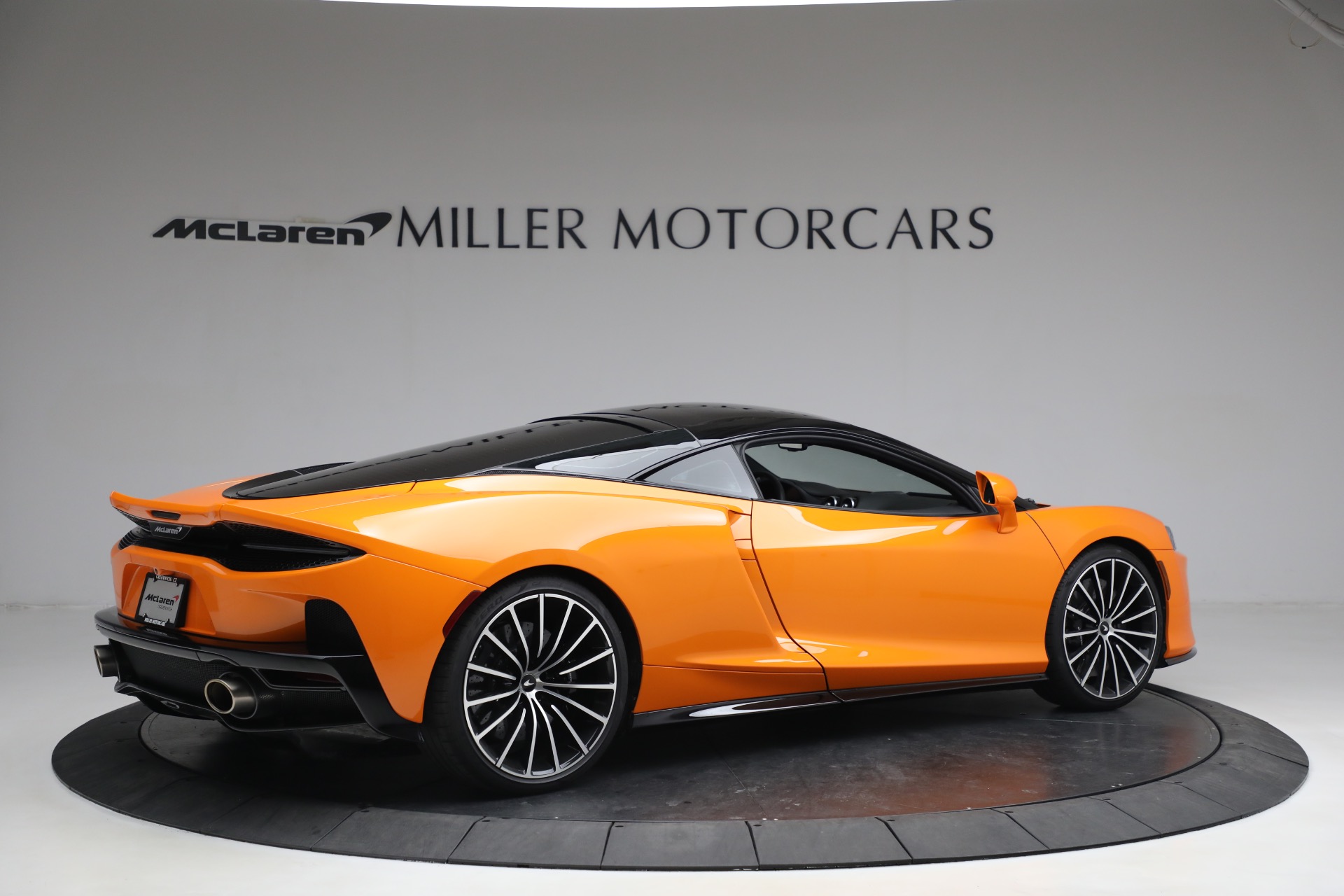 Used-2021-McLaren-GT-Luxe