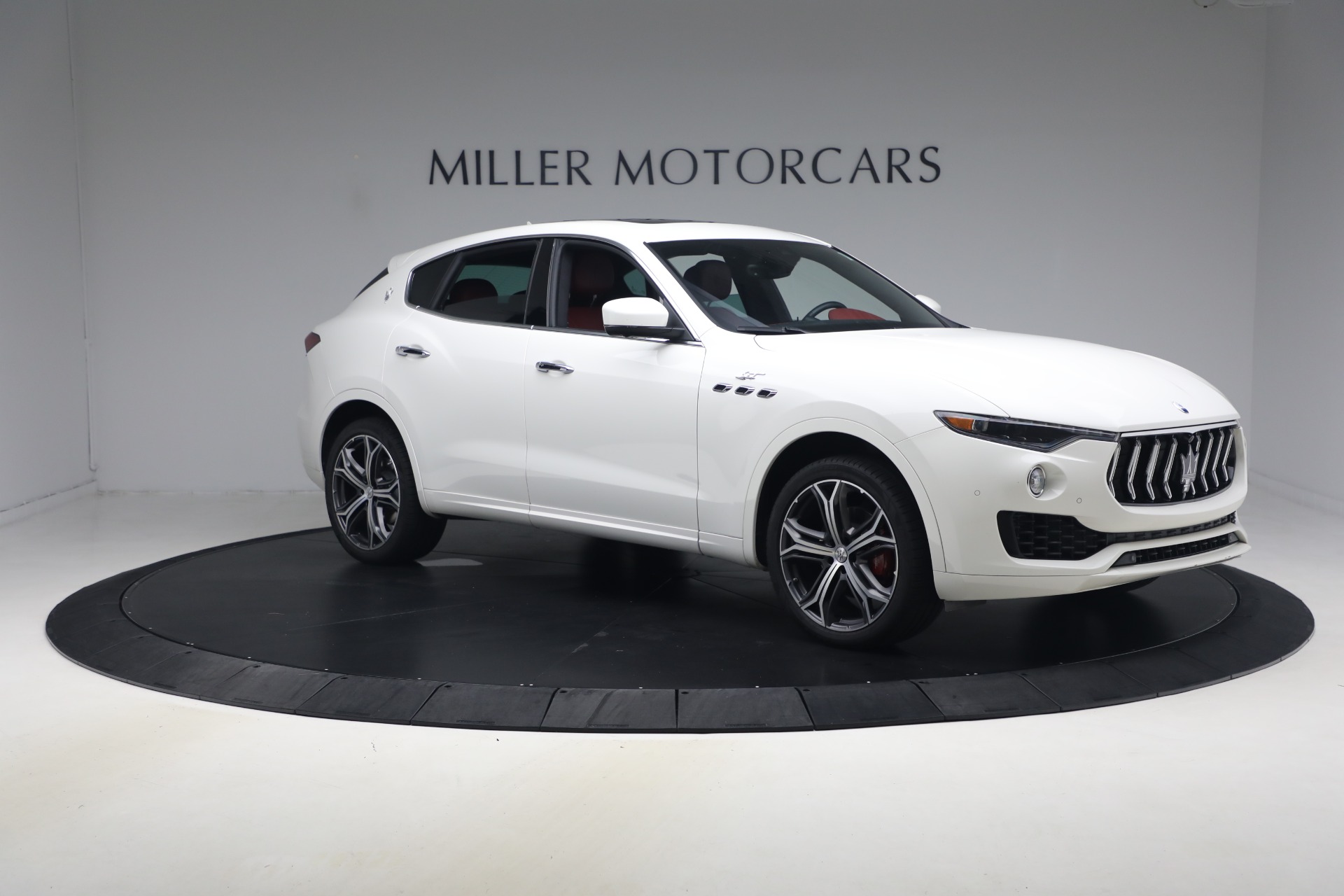 Used-2023-Maserati-Levante-GT