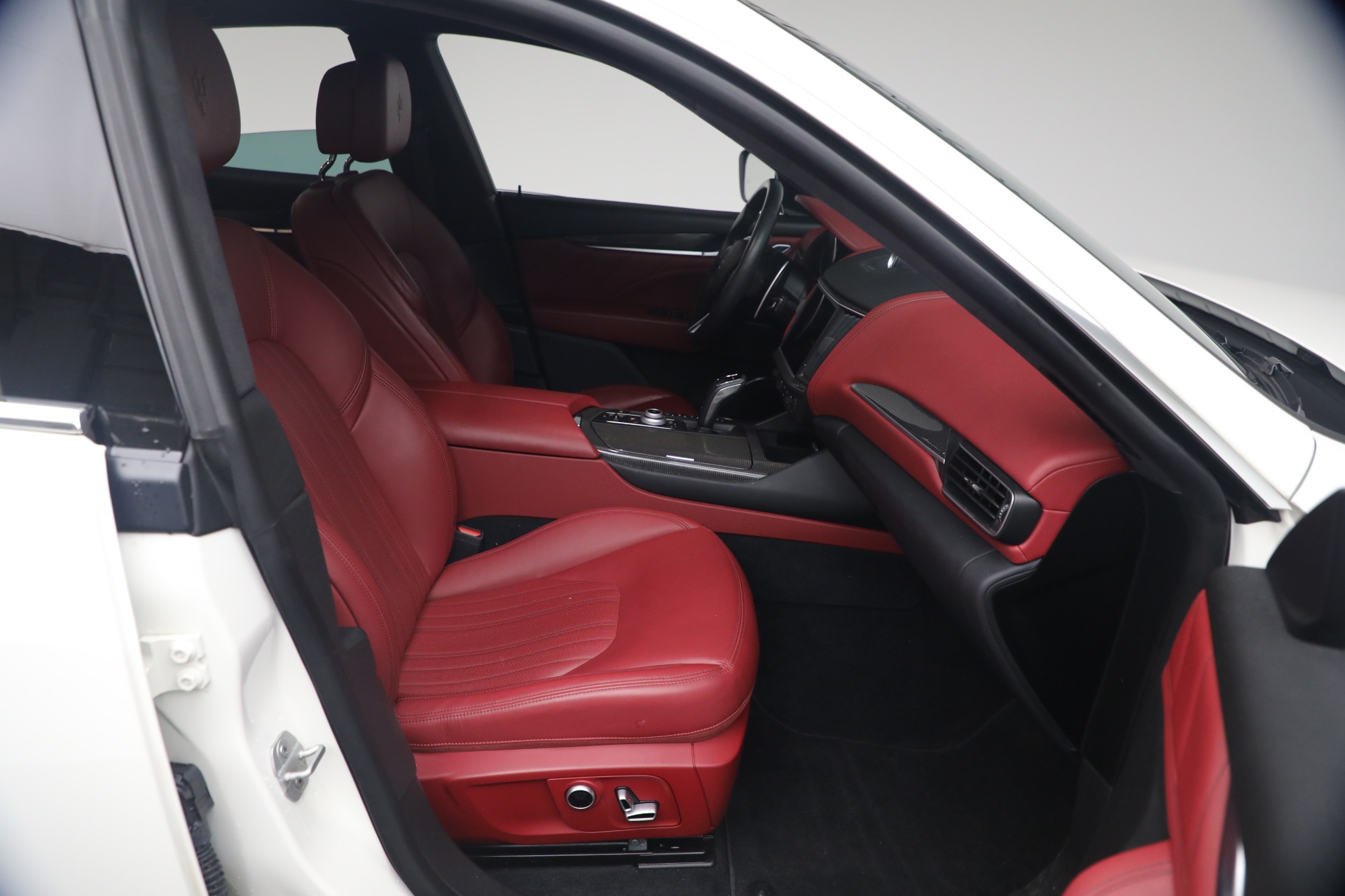 Used-2023-Maserati-Levante-GT