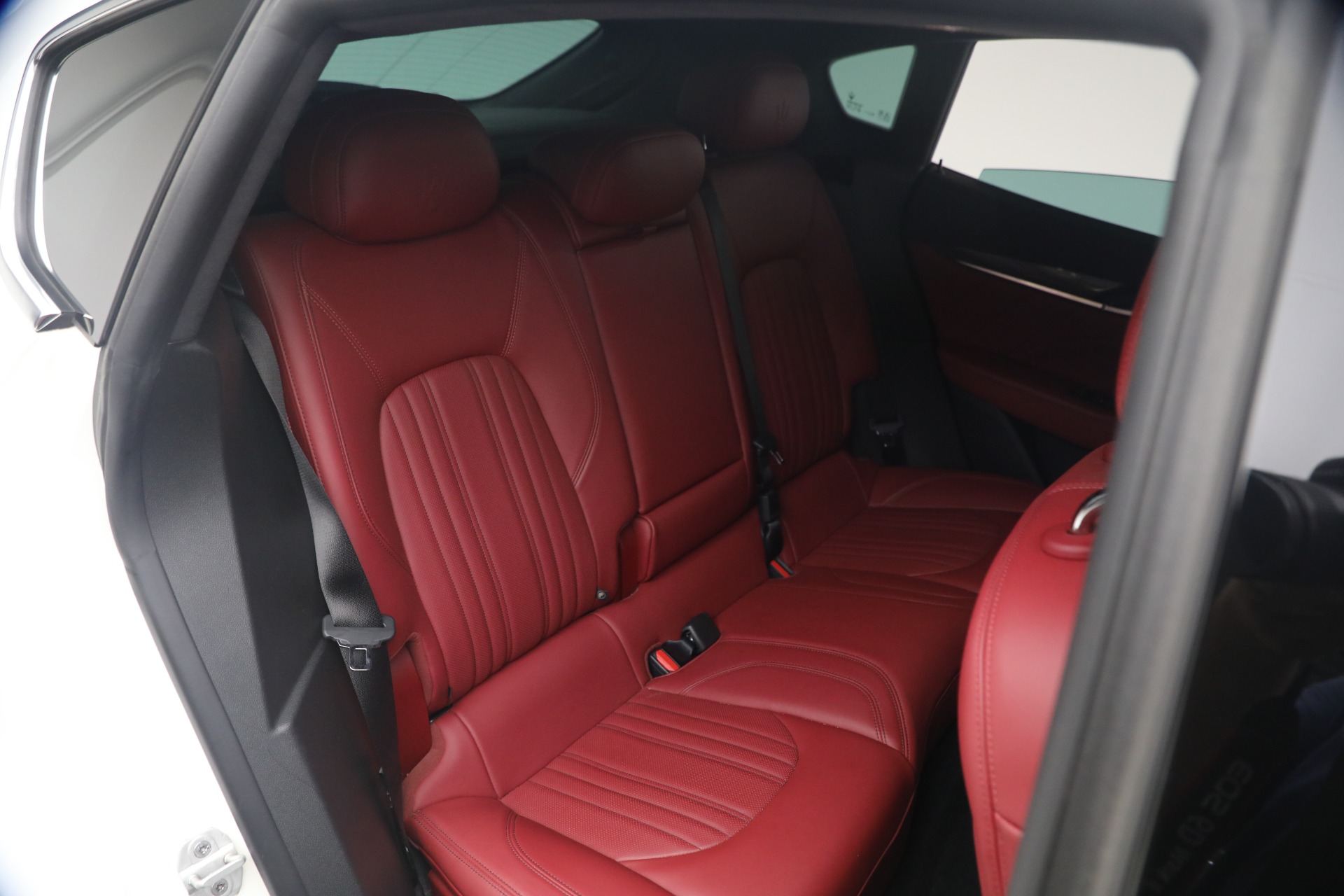 Used-2023-Maserati-Levante-GT