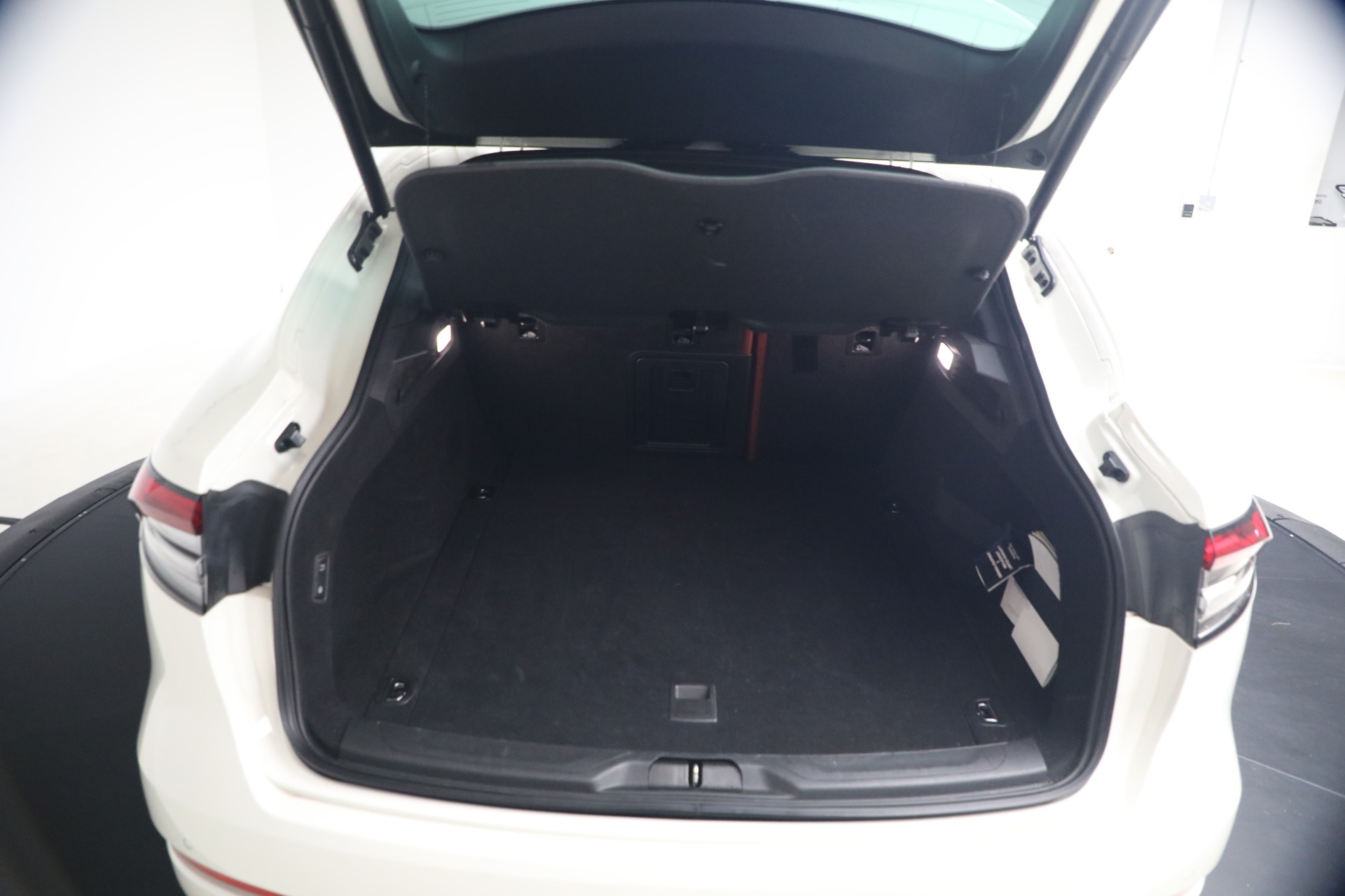 Used-2023-Maserati-Levante-GT