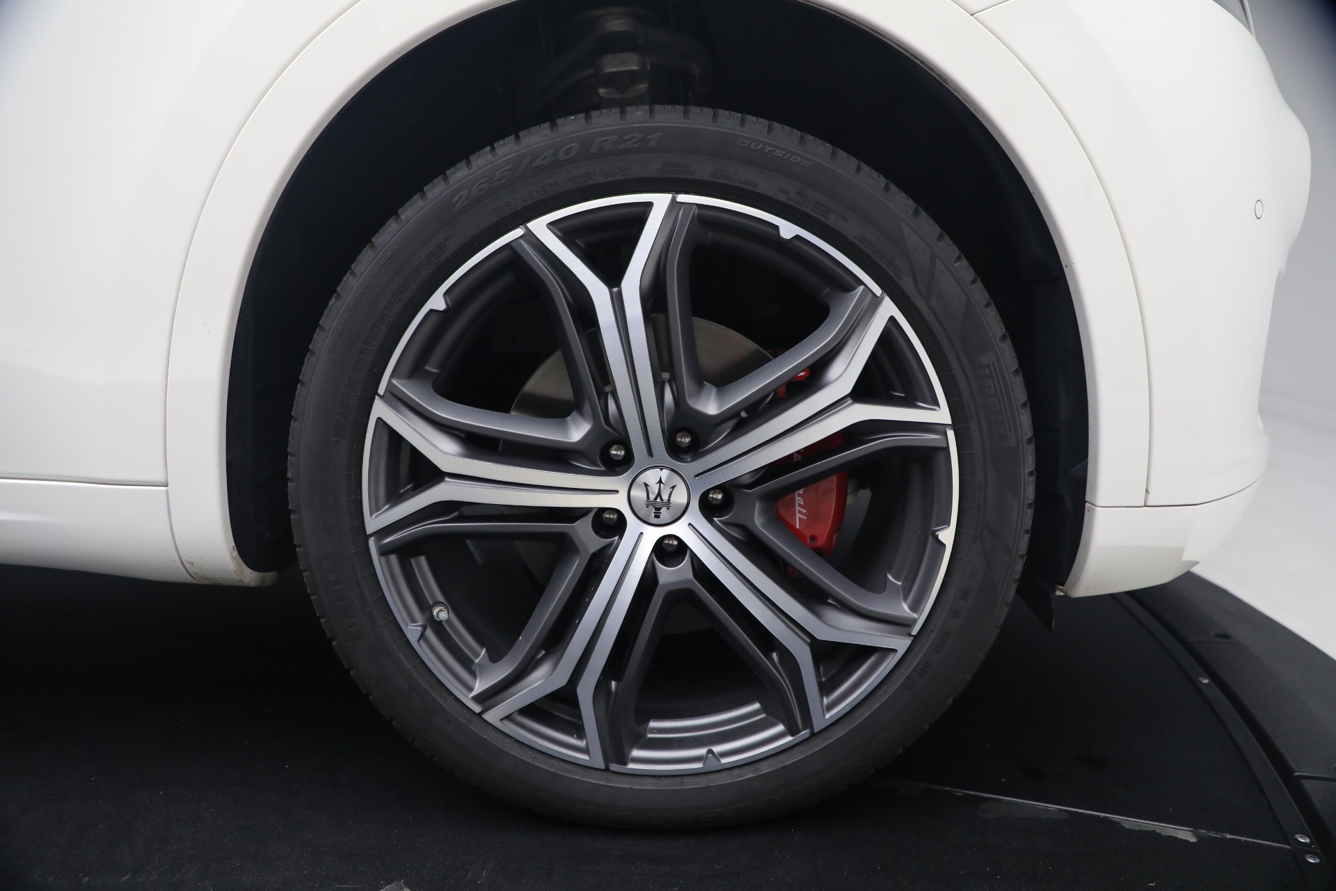 Used-2023-Maserati-Levante-GT
