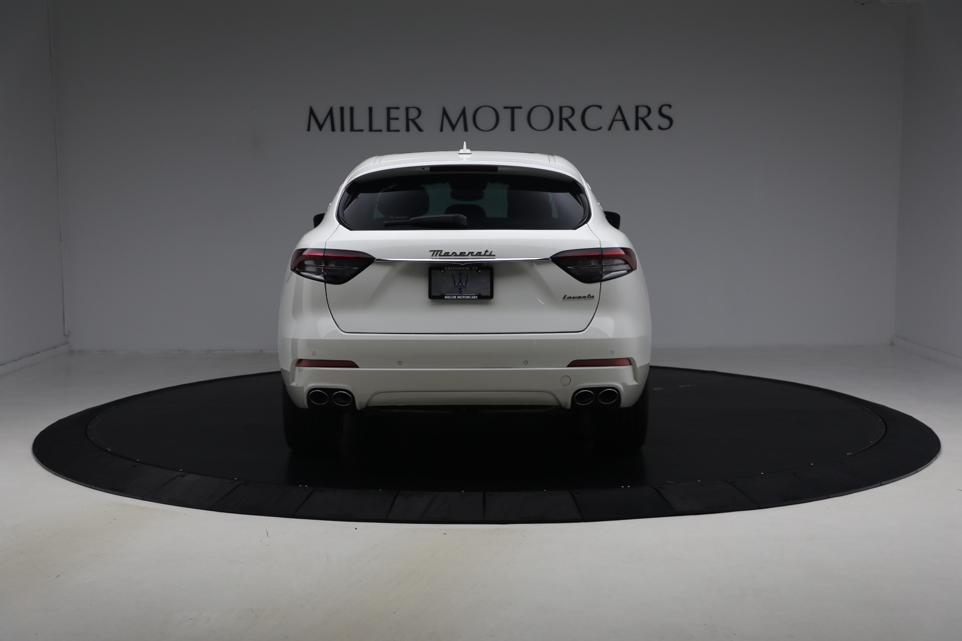 Used-2023-Maserati-Levante-GT