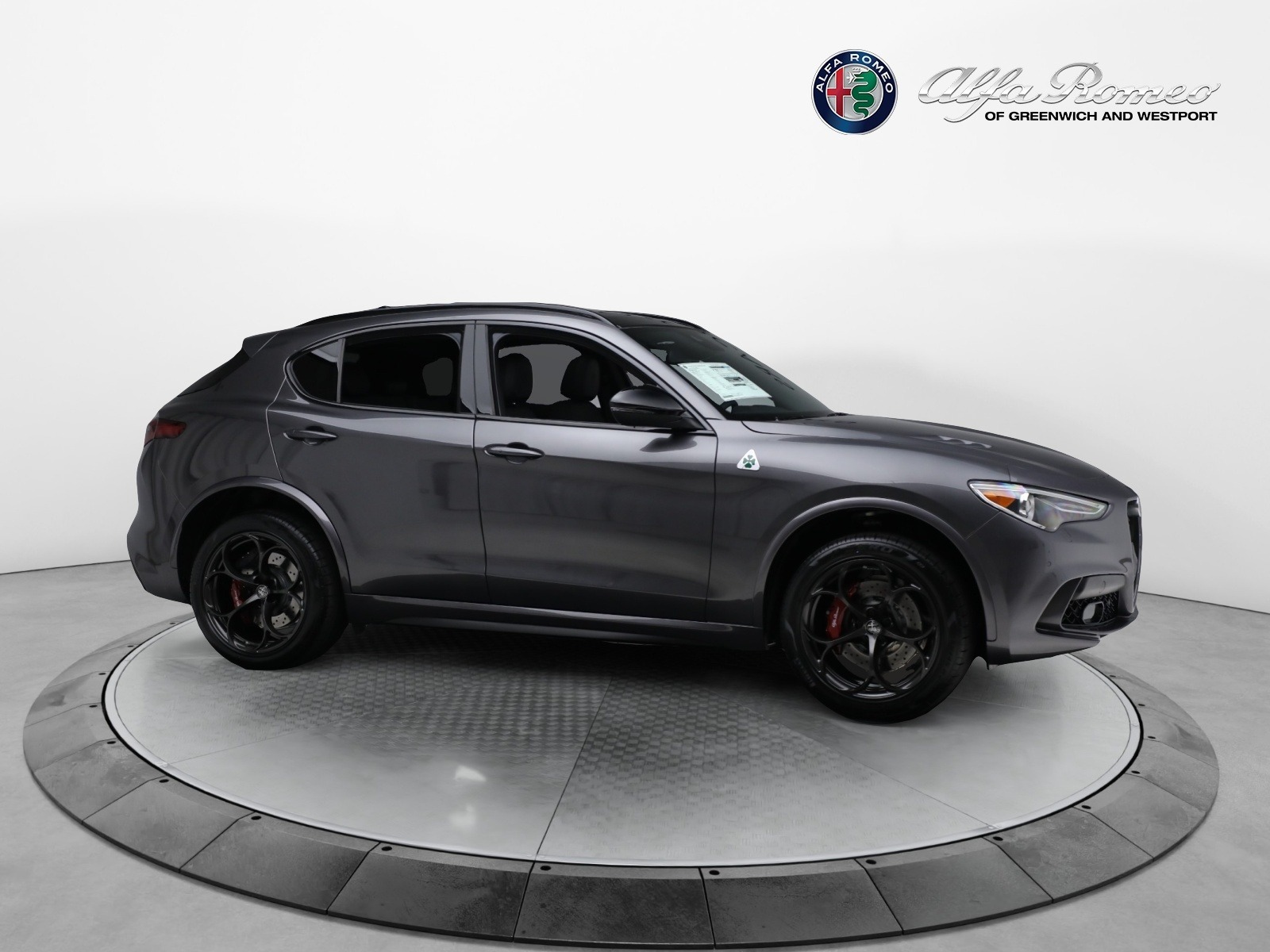 New-2023-Alfa-Romeo-Stelvio-Quadrifoglio