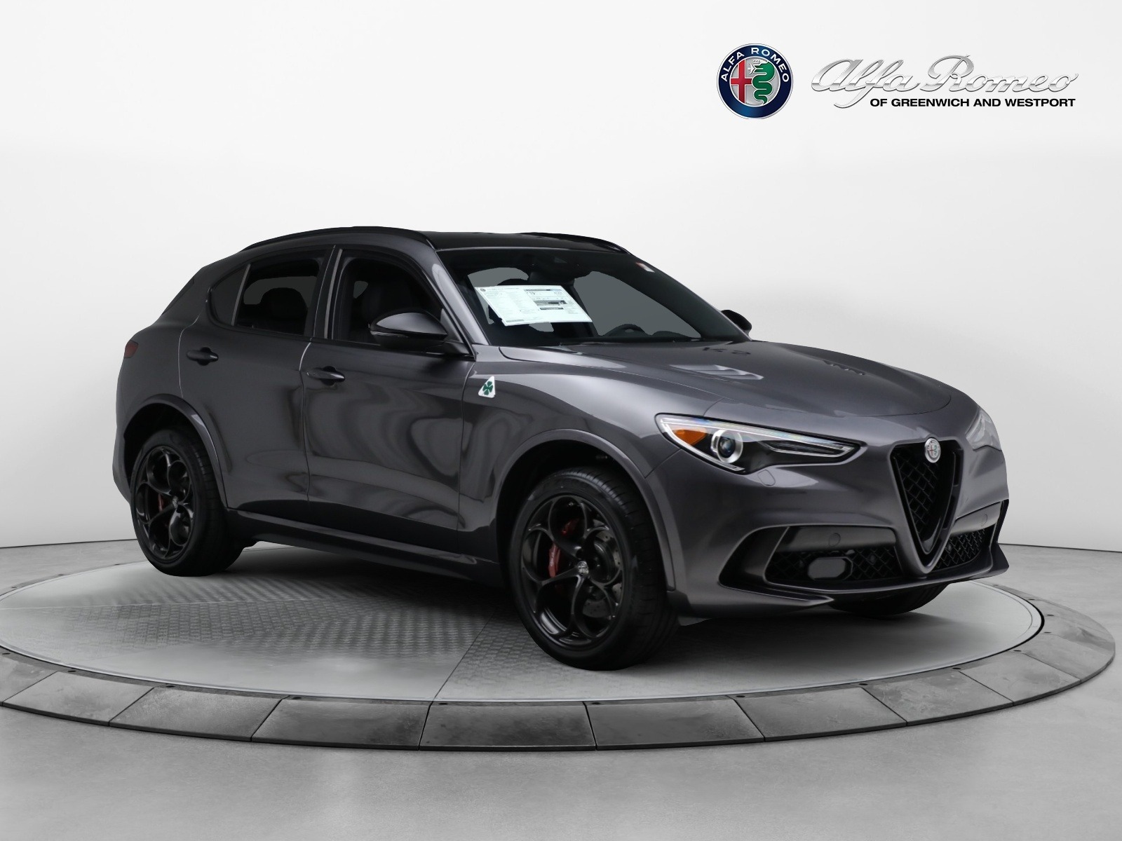 New-2023-Alfa-Romeo-Stelvio-Quadrifoglio