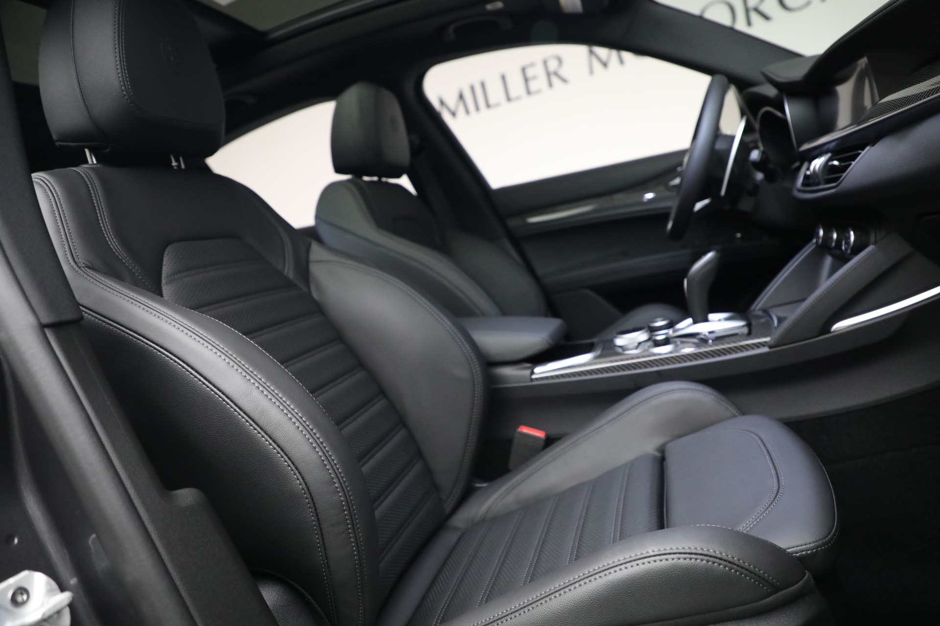 New-2023-Alfa-Romeo-Stelvio-Quadrifoglio