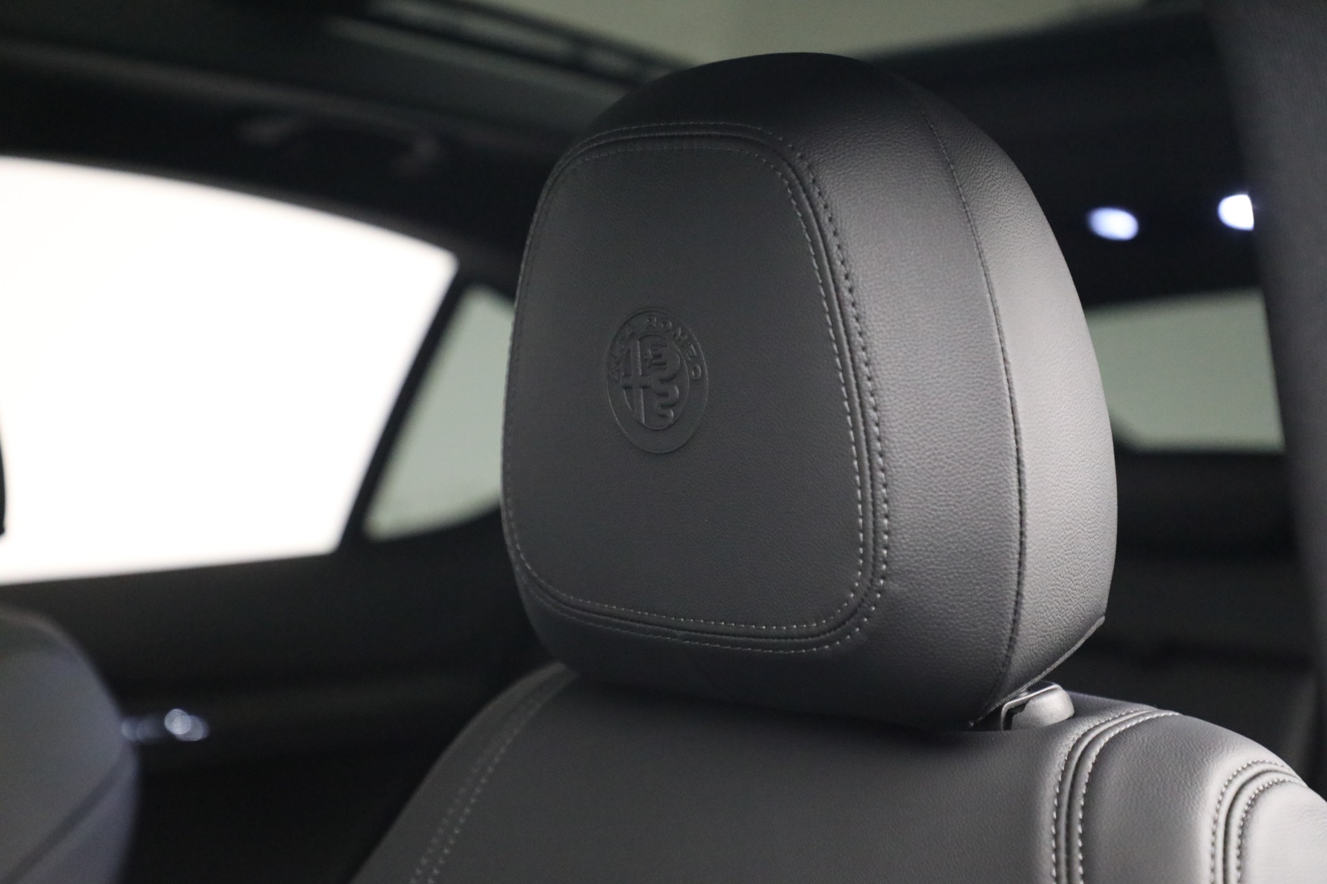 New-2023-Alfa-Romeo-Stelvio-Quadrifoglio