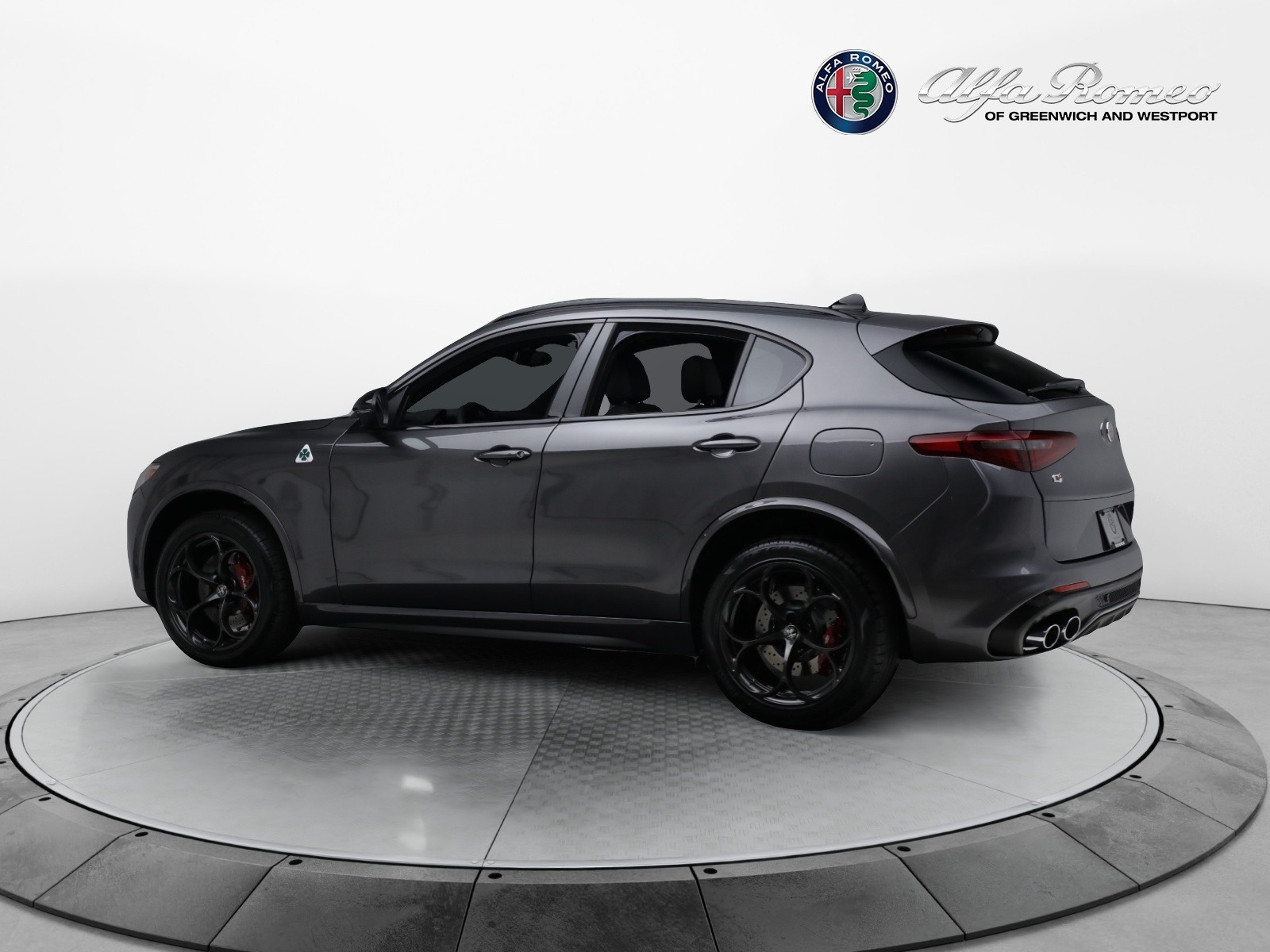New-2023-Alfa-Romeo-Stelvio-Quadrifoglio