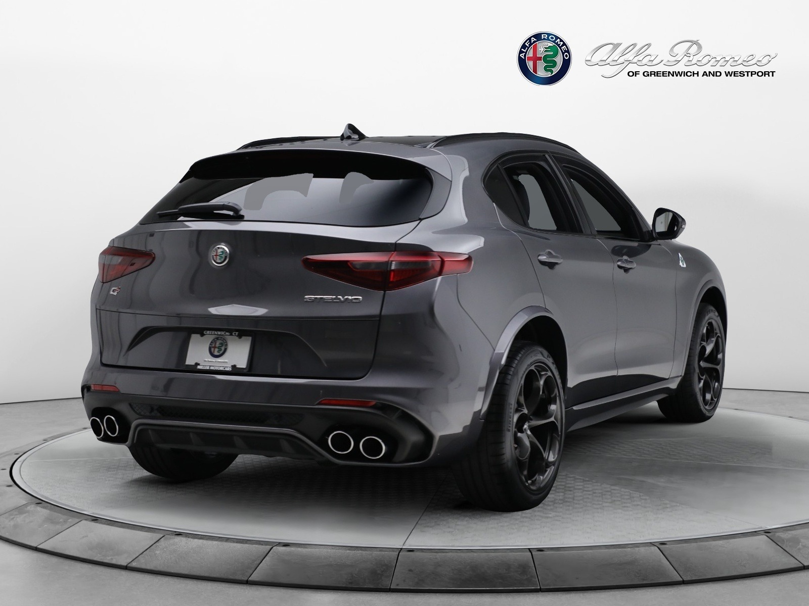 New-2023-Alfa-Romeo-Stelvio-Quadrifoglio