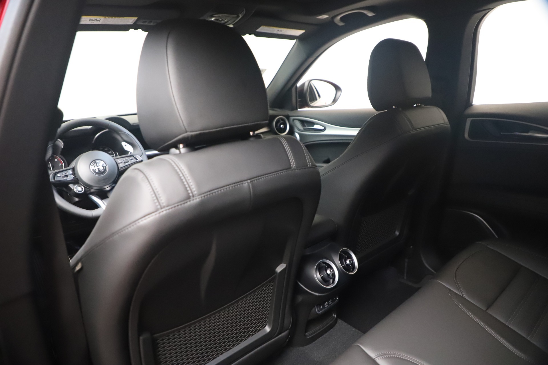 New-2023-Alfa-Romeo-Stelvio-Veloce