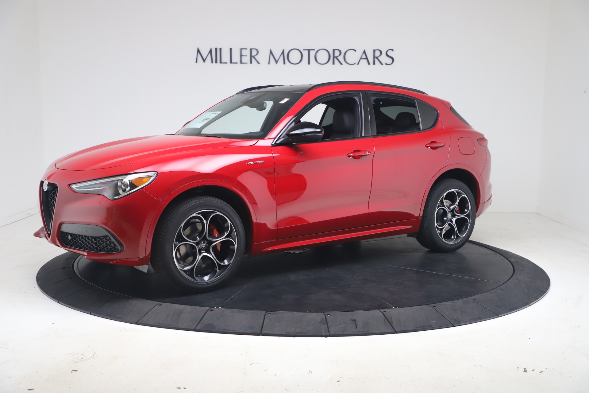 New-2023-Alfa-Romeo-Stelvio-Veloce