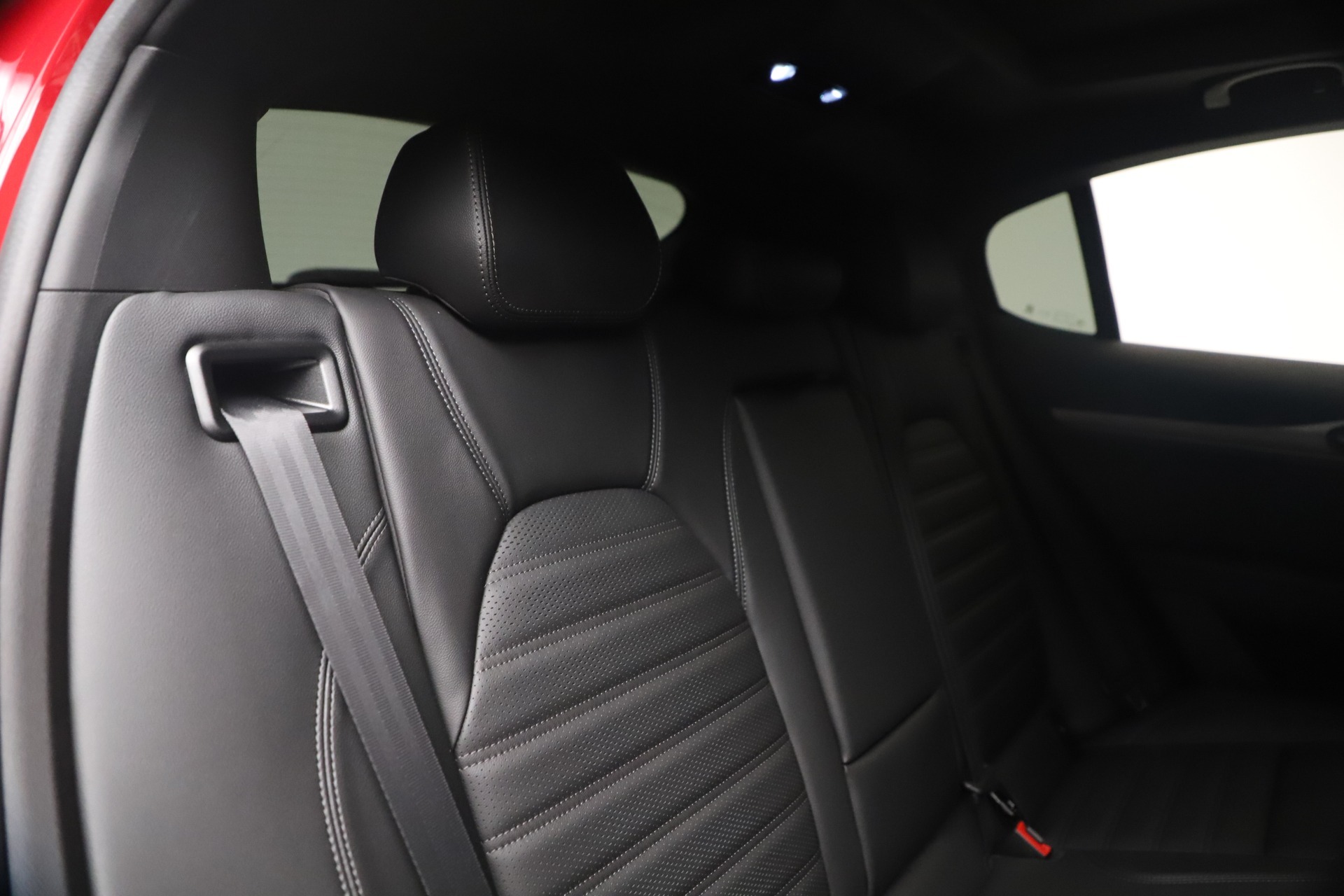 New-2023-Alfa-Romeo-Stelvio-Veloce