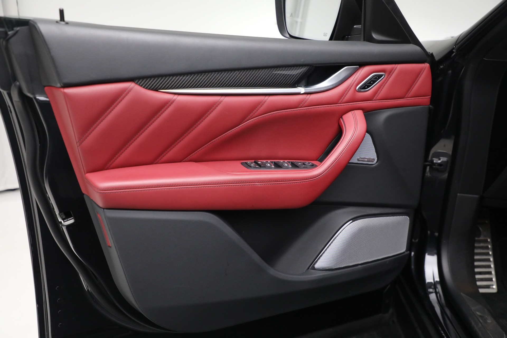 Used-2021-Maserati-Levante-Trofeo