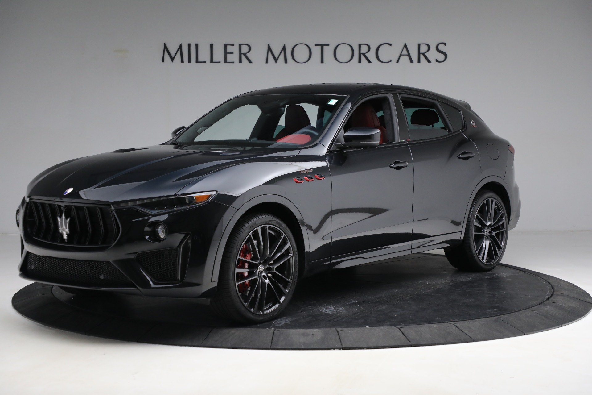 Used-2021-Maserati-Levante-Trofeo