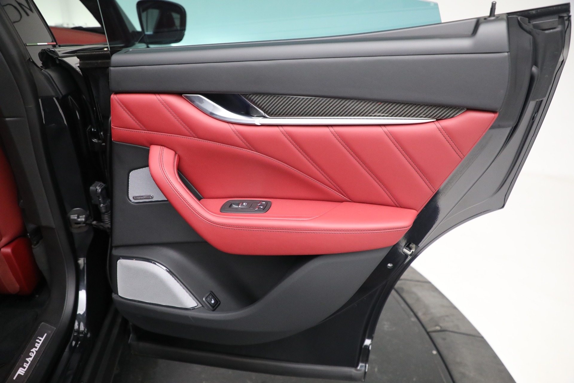 Used-2021-Maserati-Levante-Trofeo