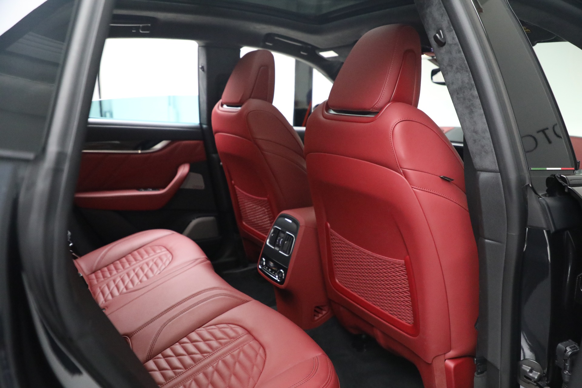 Used-2021-Maserati-Levante-Trofeo