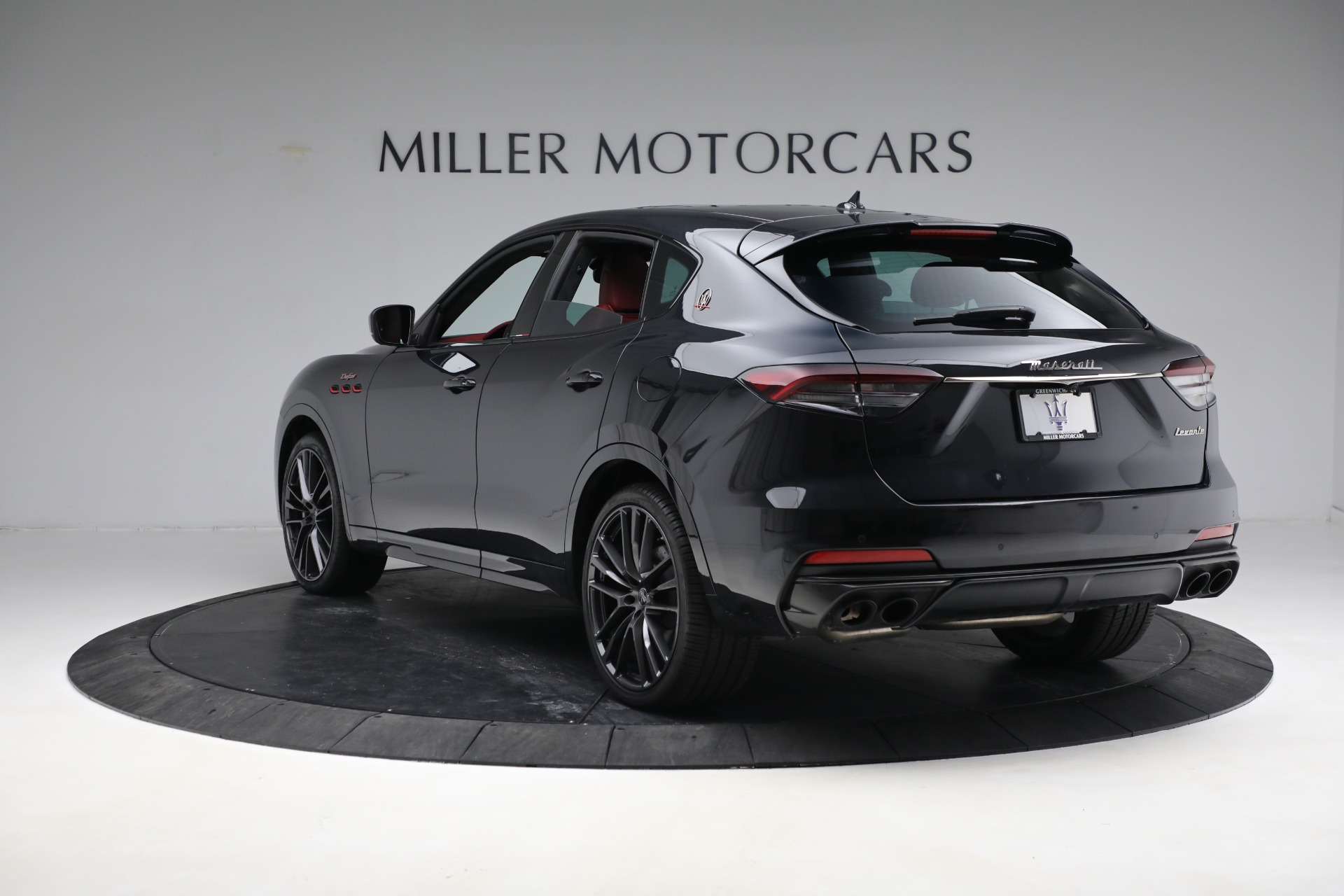 Used-2021-Maserati-Levante-Trofeo