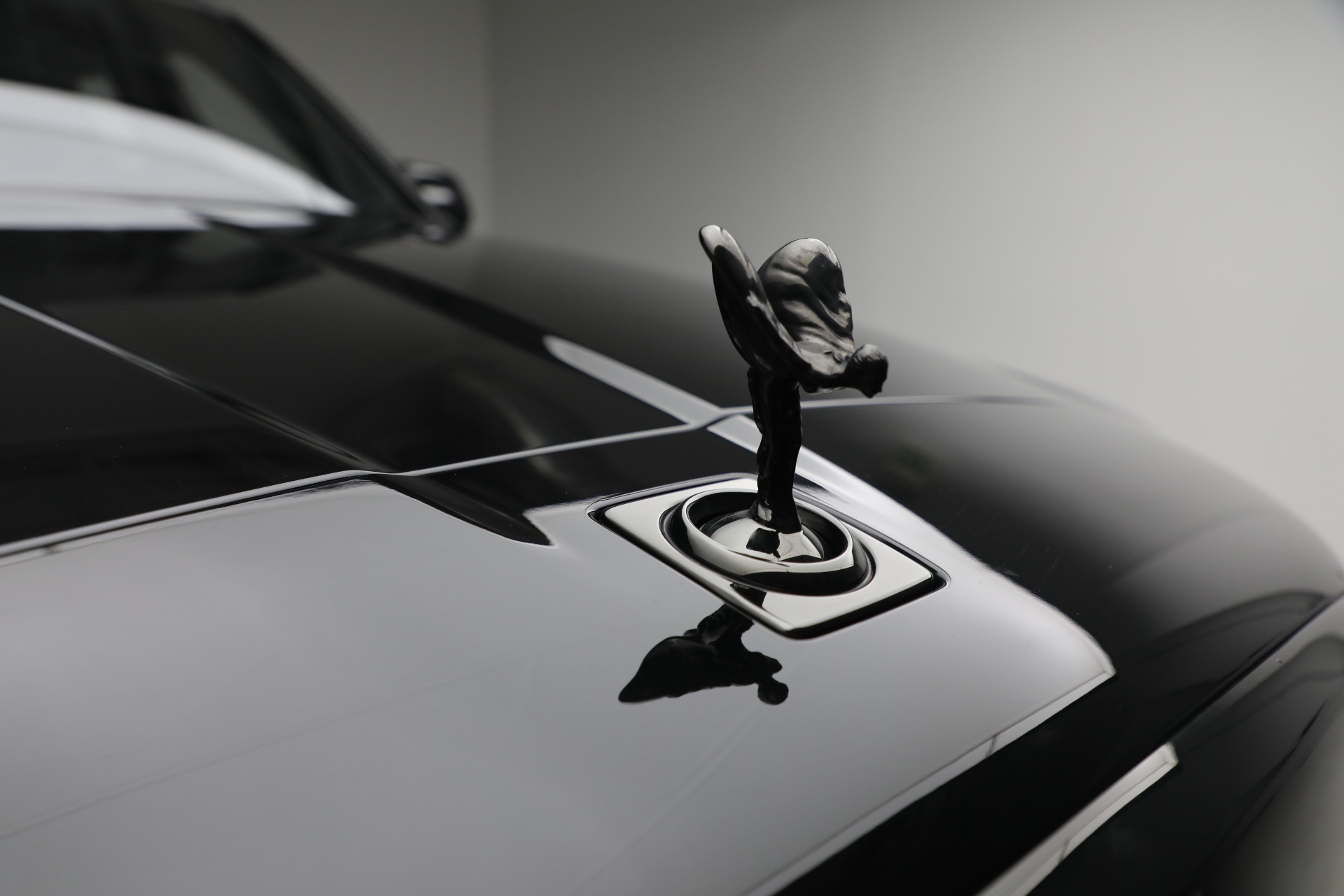 Used-2022-Rolls-Royce-Black-Badge-Cullinan