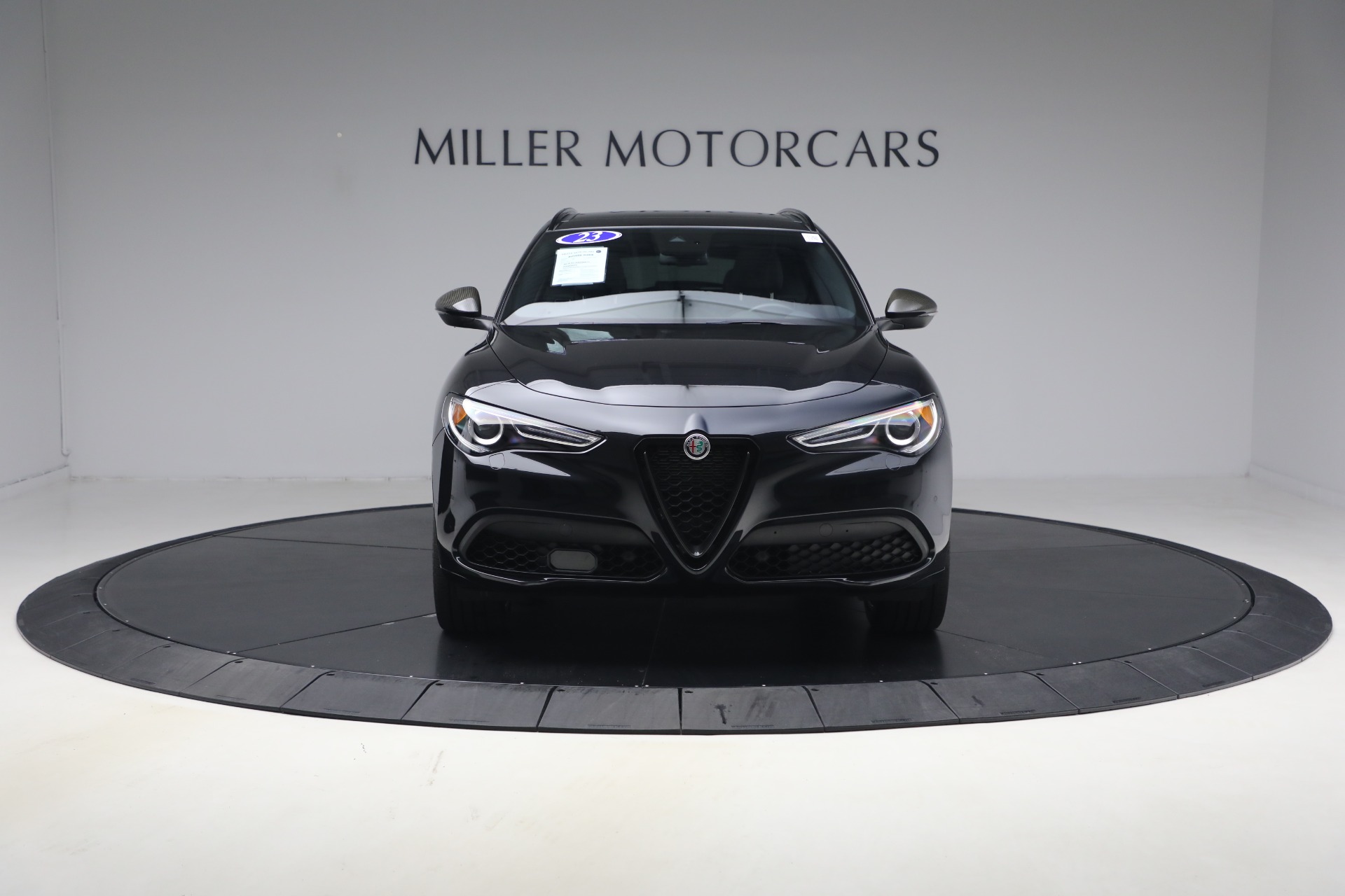 Used-2023-Alfa-Romeo-Stelvio-Estrema