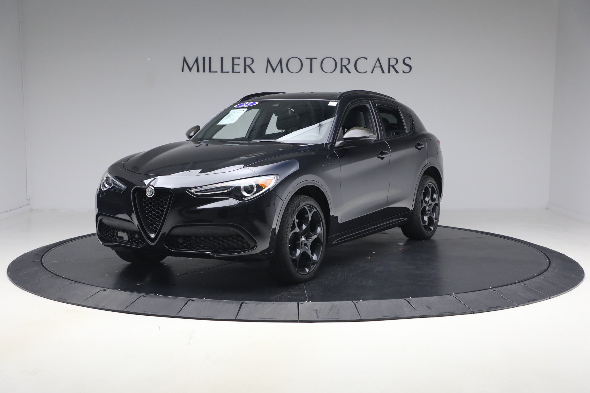 Used-2023-Alfa-Romeo-Stelvio-Estrema