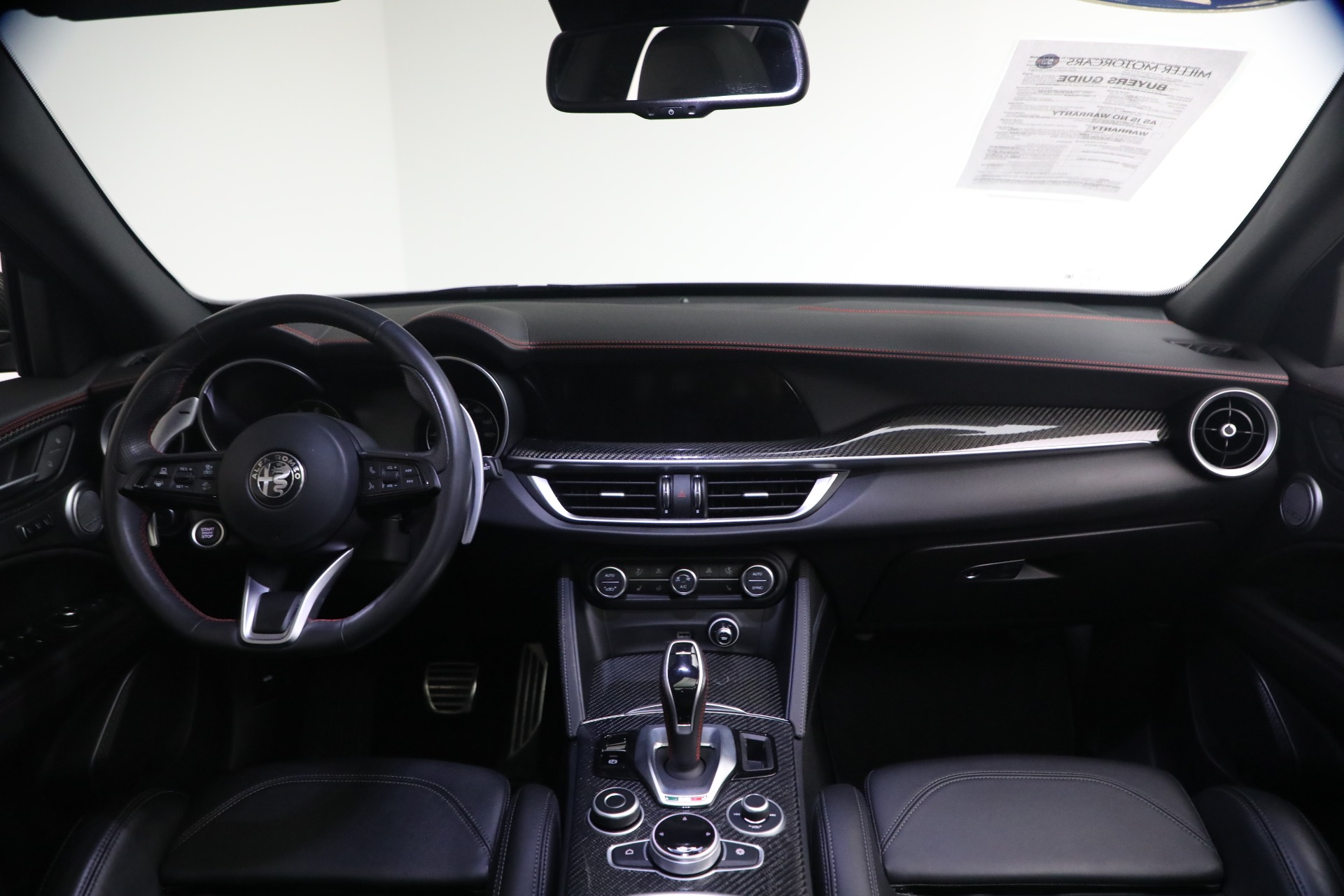 Used-2023-Alfa-Romeo-Stelvio-Estrema