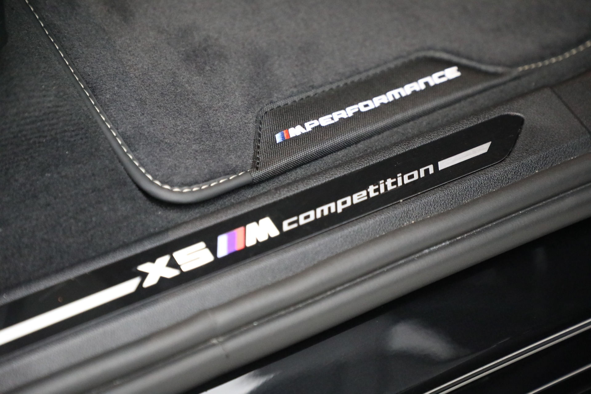 Used-2022-BMW-X5-M-Competition