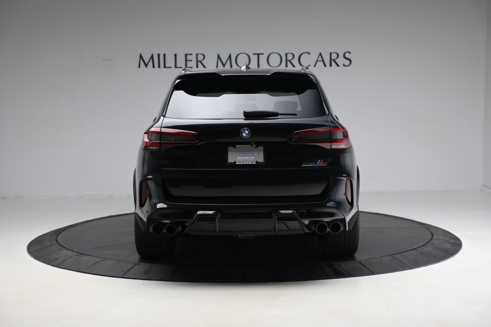 Used-2022-BMW-X5-M-Competition