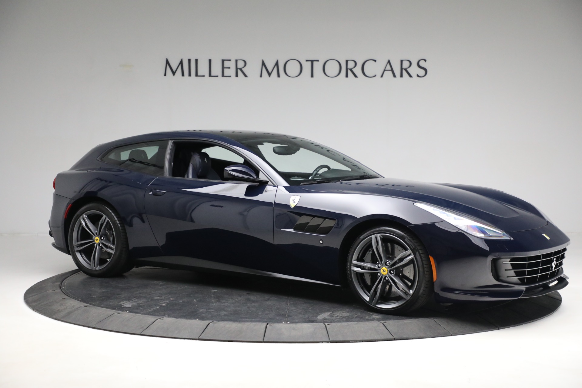 Used-2019-Ferrari-GTC4Lusso